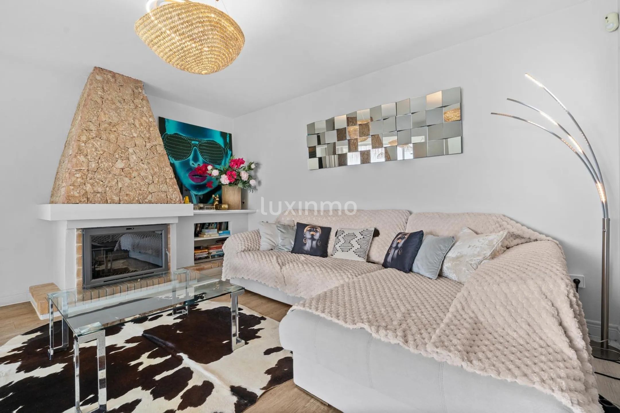 Traditional Ibicenco House with Modern Style - Prime Rental Opportunity — photo 23