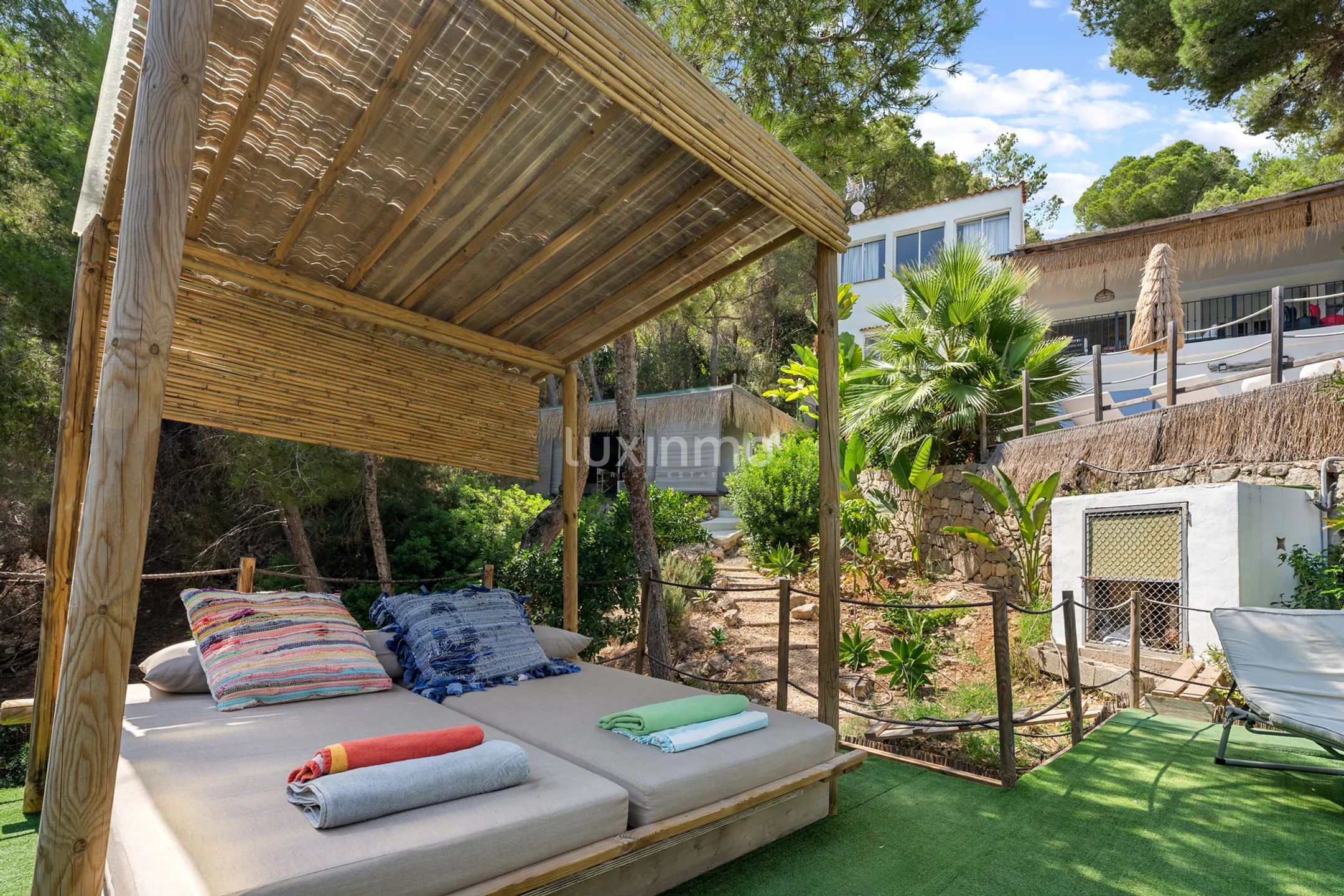 Traditional Ibicenco House with Modern Style - Prime Rental Opportunity — photo 12