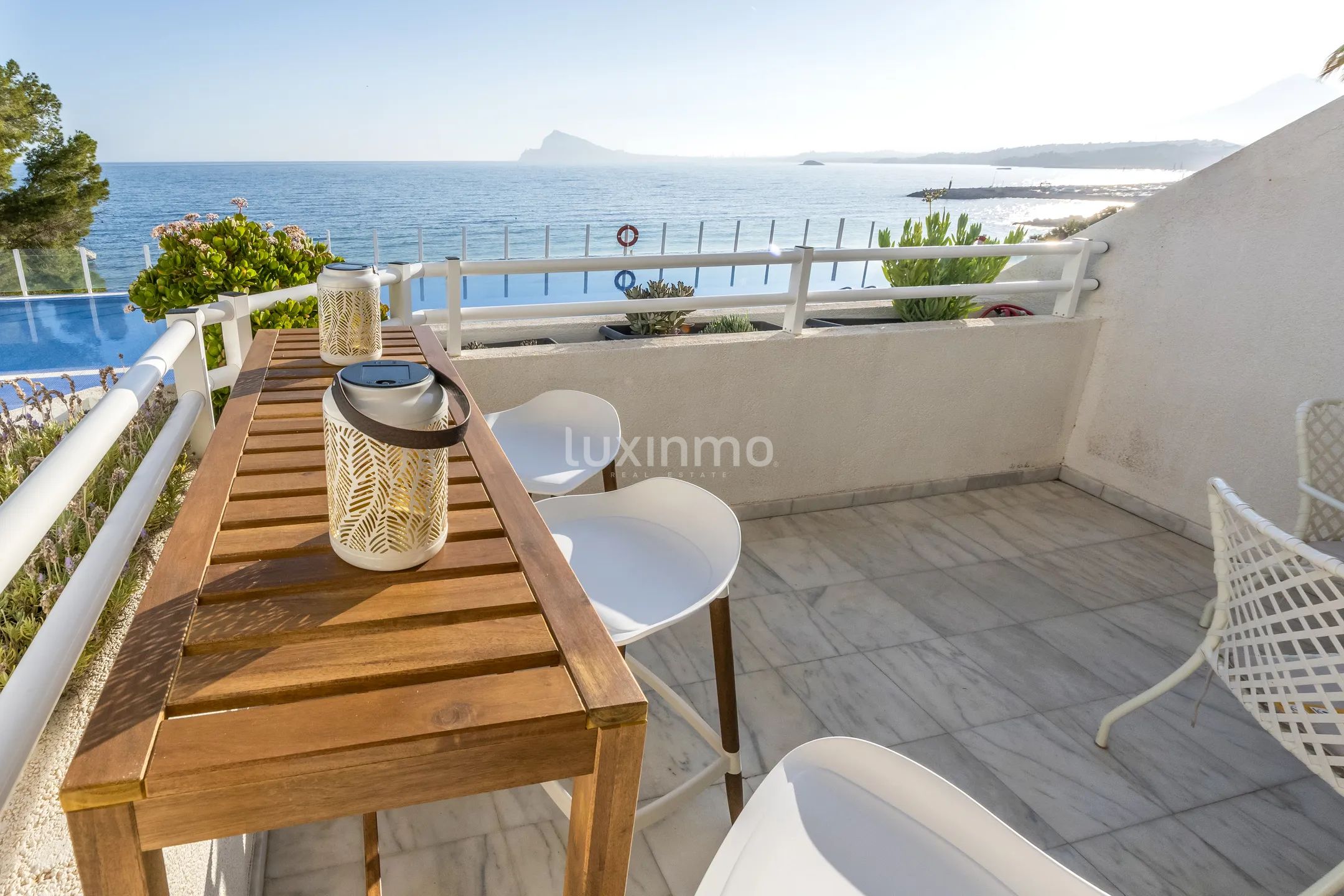 Современная квартира с террасой и видом на море в Маскарате, Алтея — photo 19