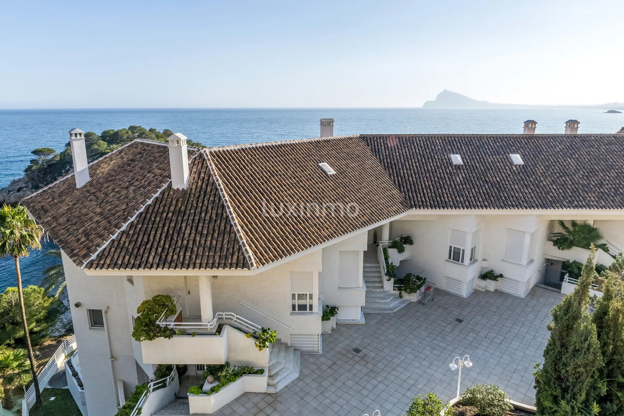 Современная квартира с террасой и видом на море в Маскарате, Алтея — photo 27