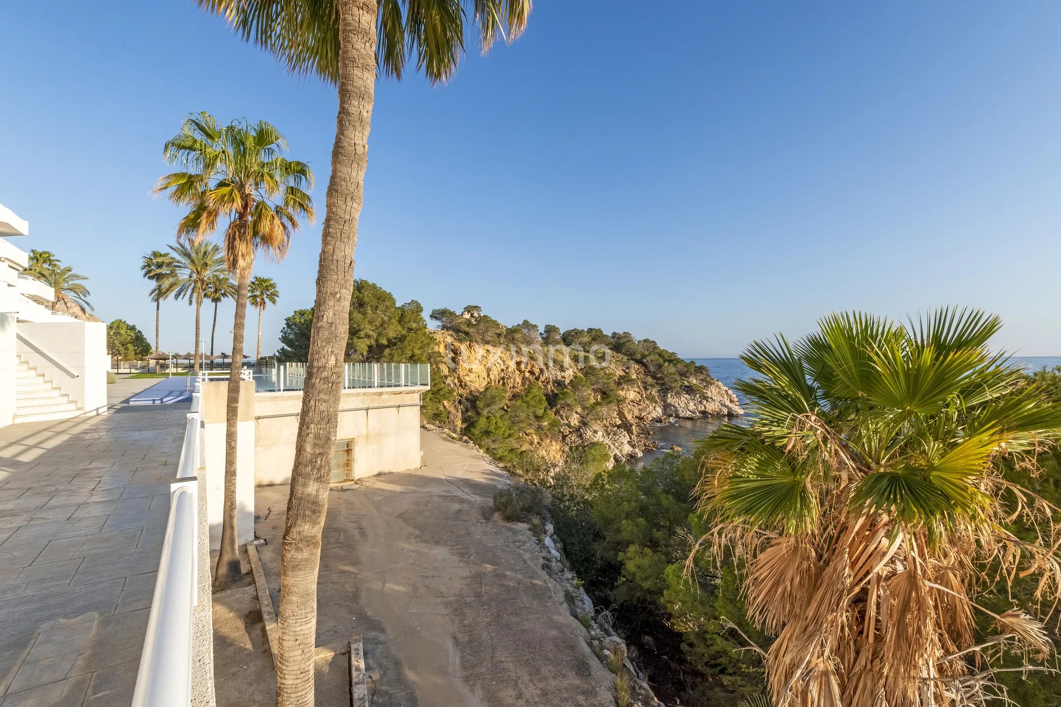 Современная квартира с террасой и видом на море в Маскарате, Алтея — photo 22