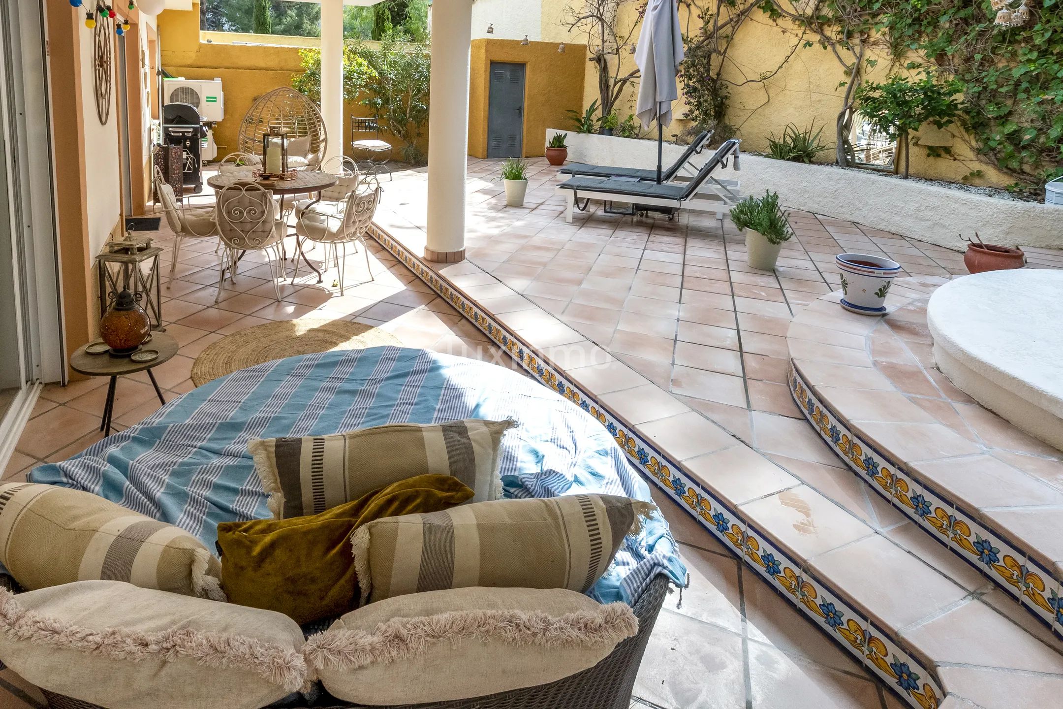 Mediterranean-style semi-detached house with pool in Albir — photo 7