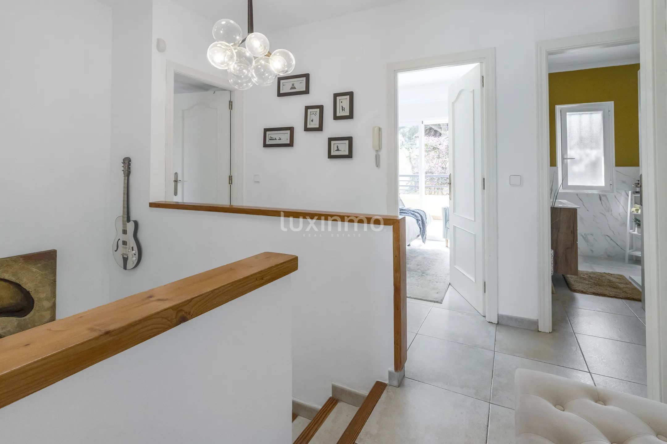 Mediterranean-style semi-detached house with pool in Albir — photo 15