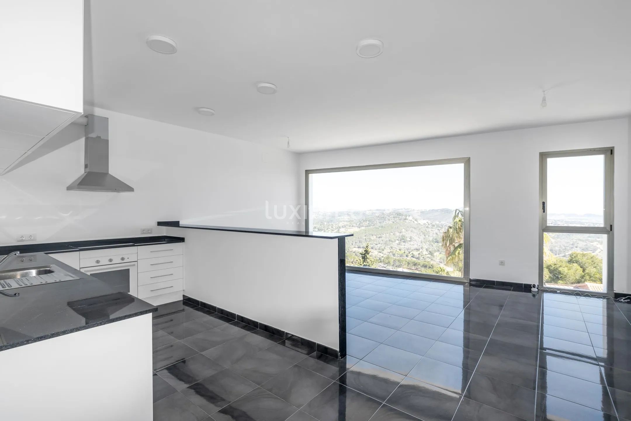 Modern detached house with sea views in Calpe — photo 7