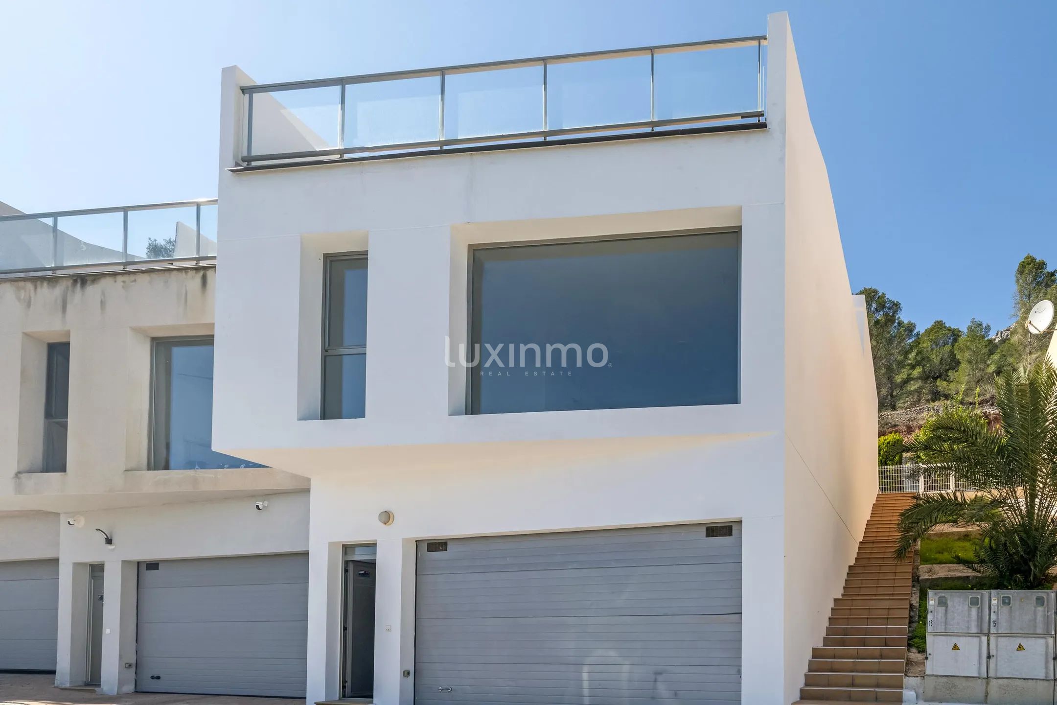 Modern detached house with sea views in Calpe — photo 2