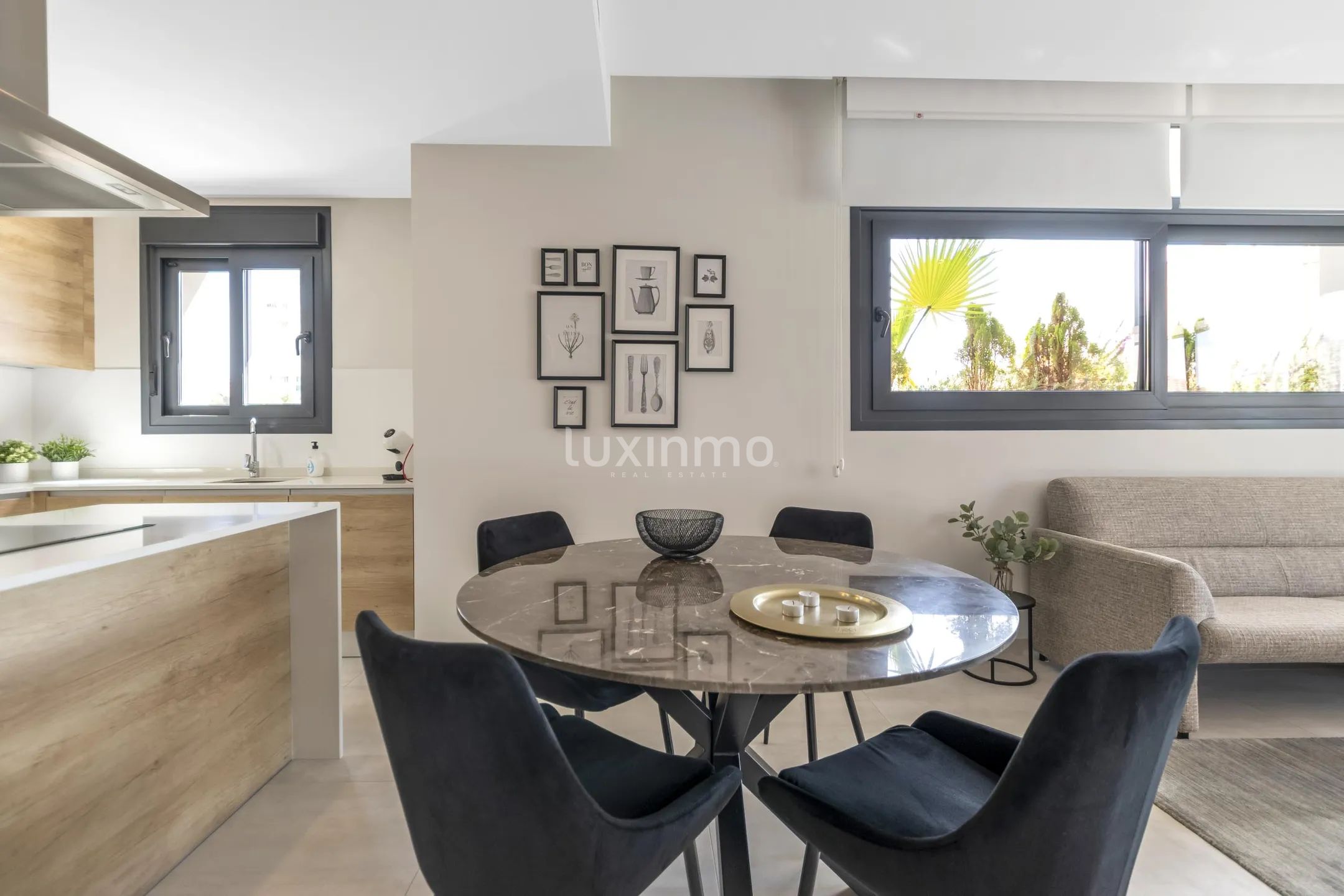 Prachtige 3 slaapkamer flat in Sunset Waves te koop — photo 11