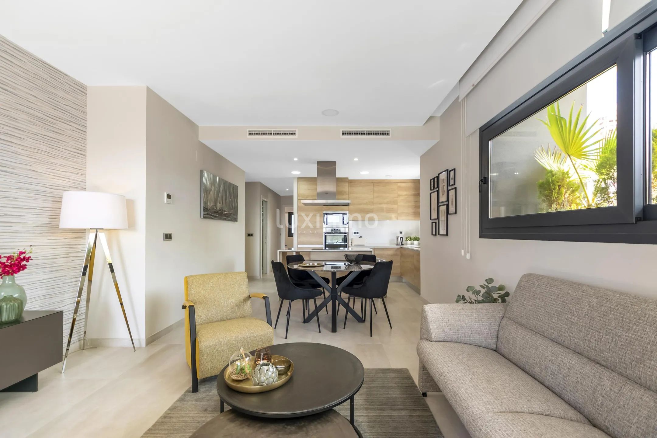 Prachtige 3 slaapkamer flat in Sunset Waves te koop — photo 14