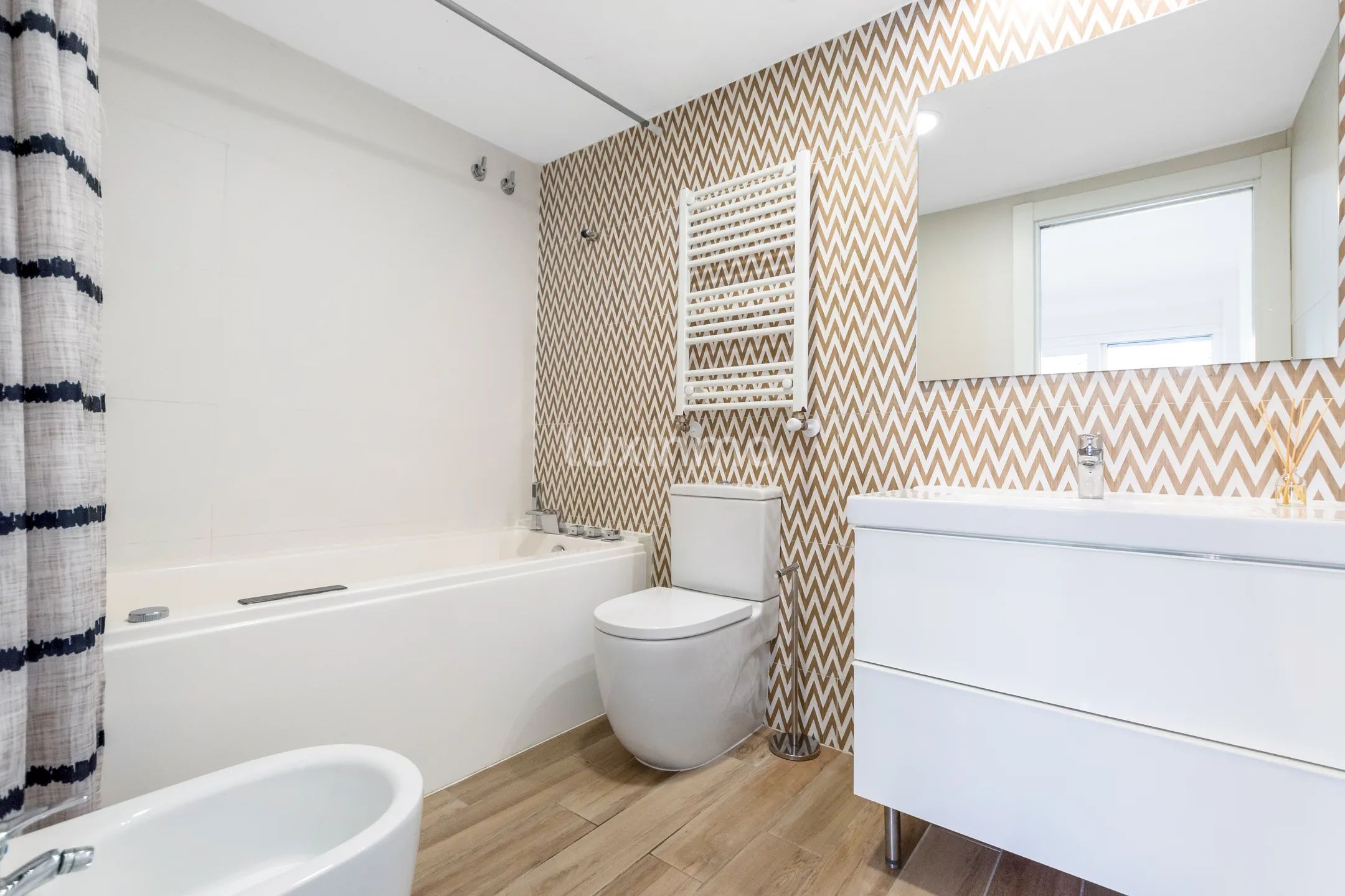 Современный дом с 3 спальнями, террасой и общим бассейном в Альтеа — photo 11