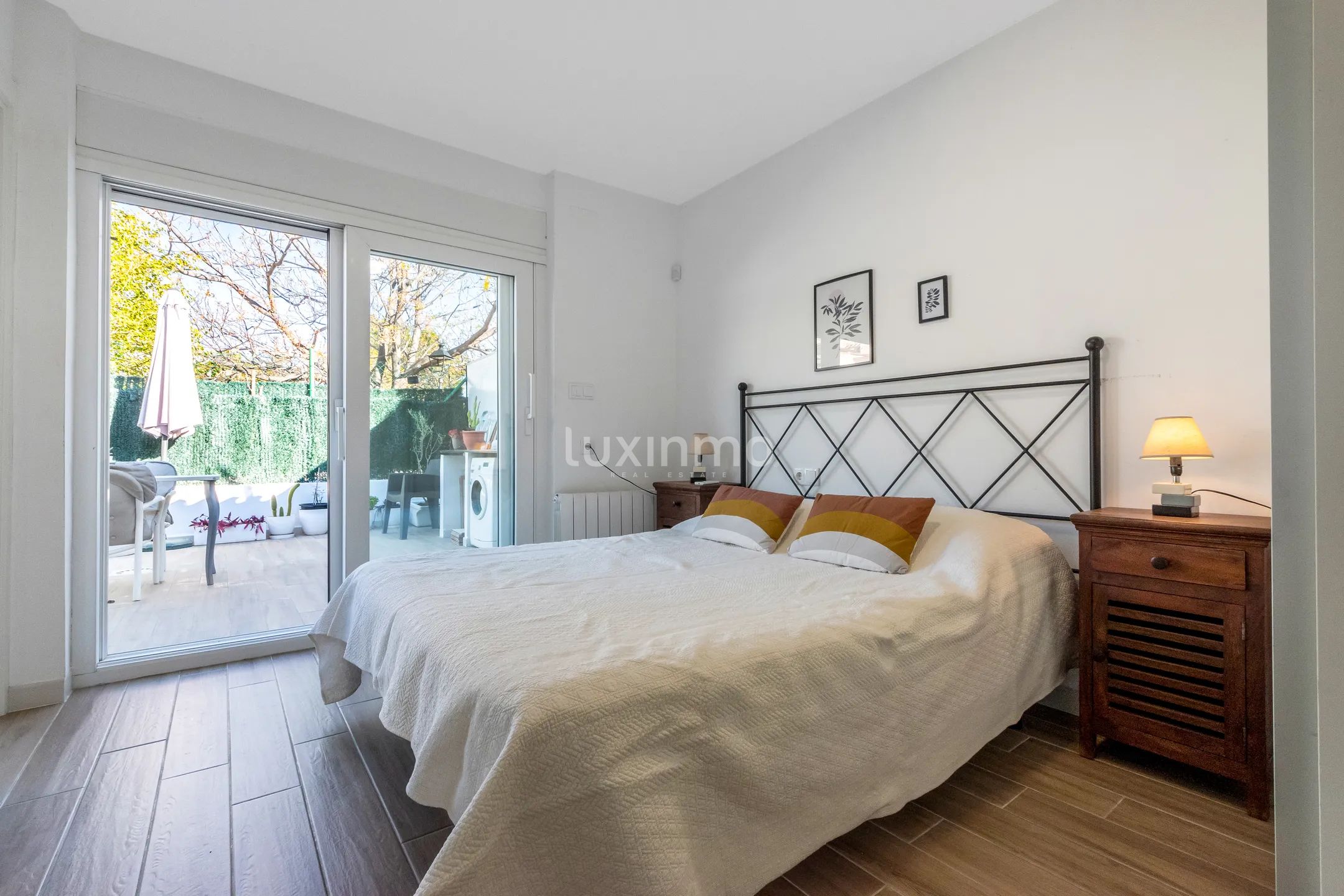 Современный дом с 3 спальнями, террасой и общим бассейном в Альтеа — photo 9