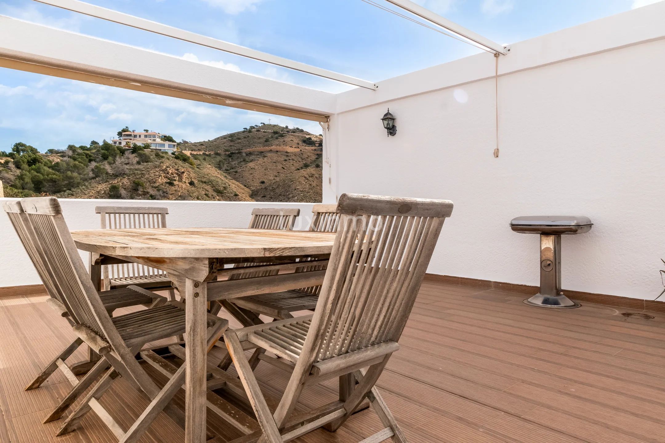 Duplex penthouse aan de voorkant met uitzicht op de bergen en de zee in Benidorm — photo 22