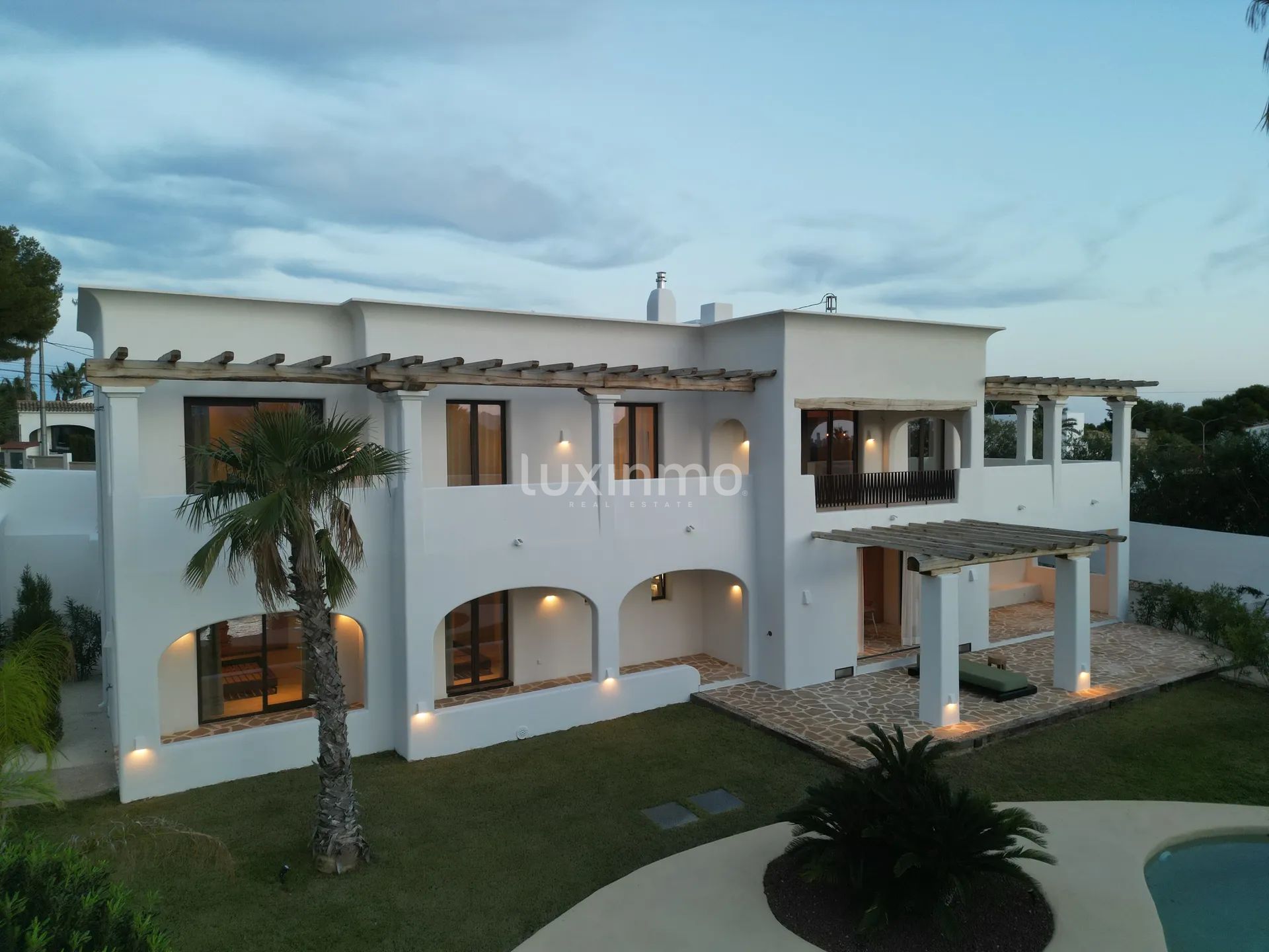 Spacious Ibiza style villa for sale in Moraira — photo 3