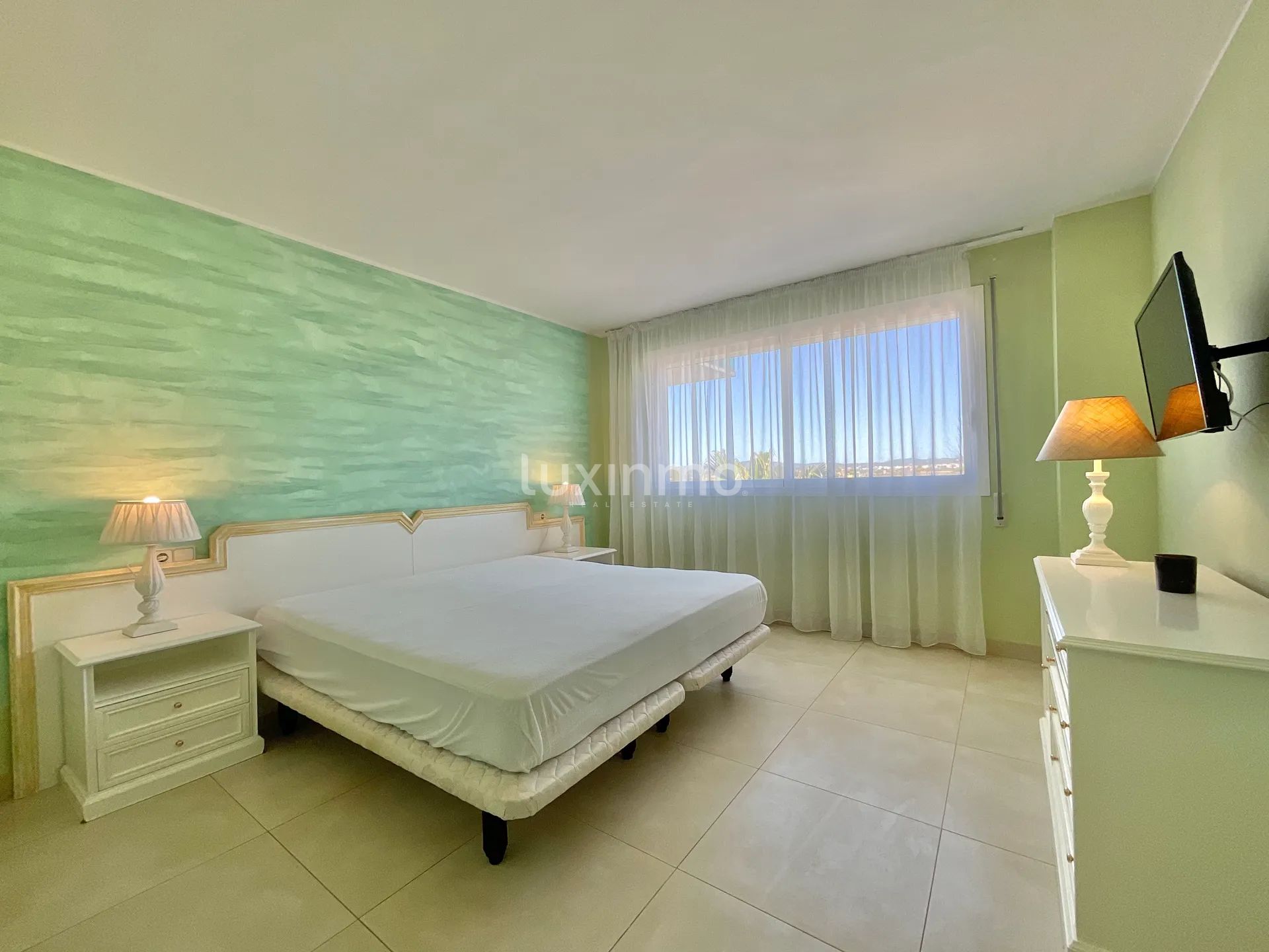 Appartement met 4 slaapkamers in mediterrane stijl en zeezicht te koop in Marina Botafoc-Talamanca, Ibiza — photo 22