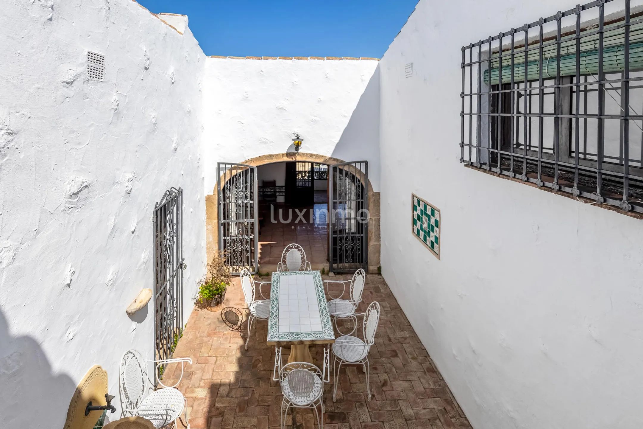 Средиземноморская вилла в Хавее с видом на море — photo 27