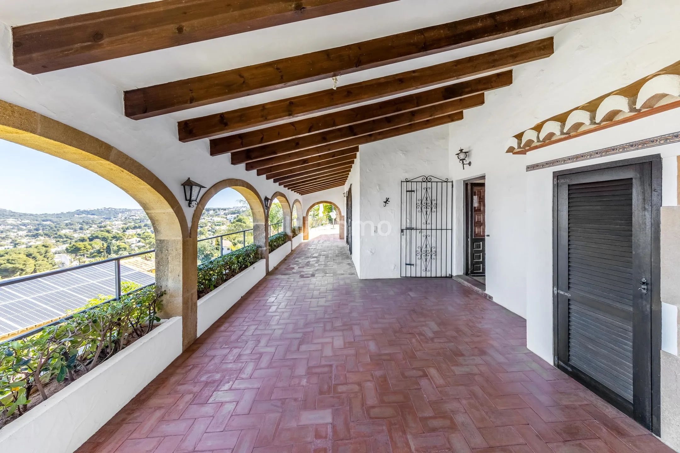 Средиземноморская вилла в Хавее с видом на море — photo 18