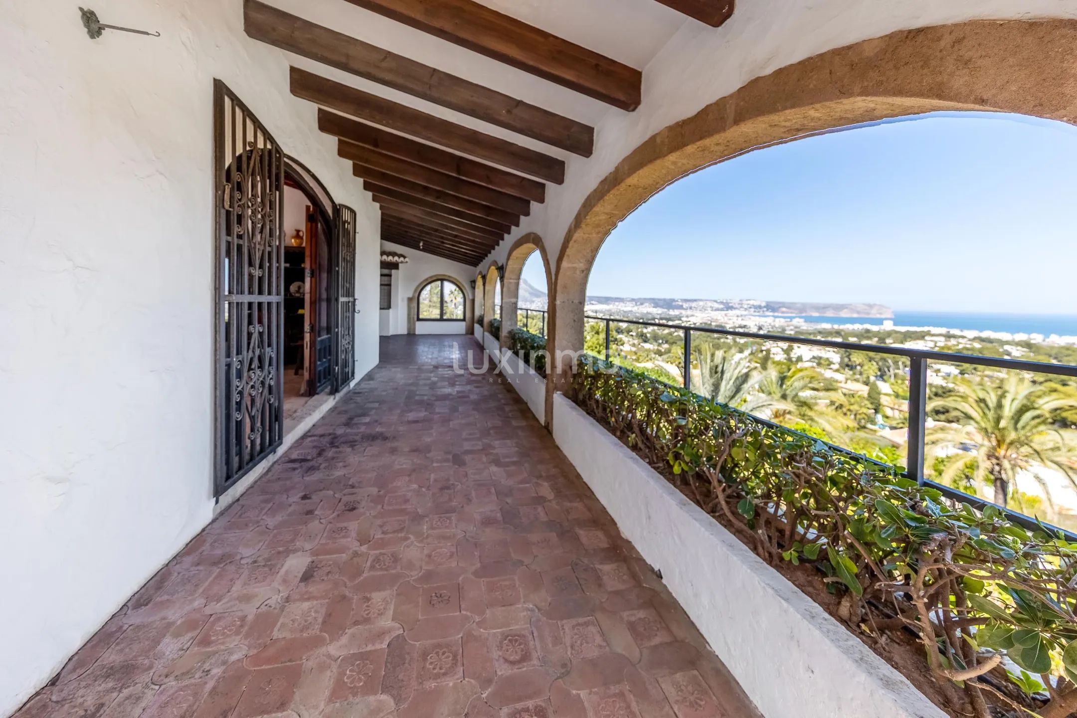 Средиземноморская вилла в Хавее с видом на море — photo 9