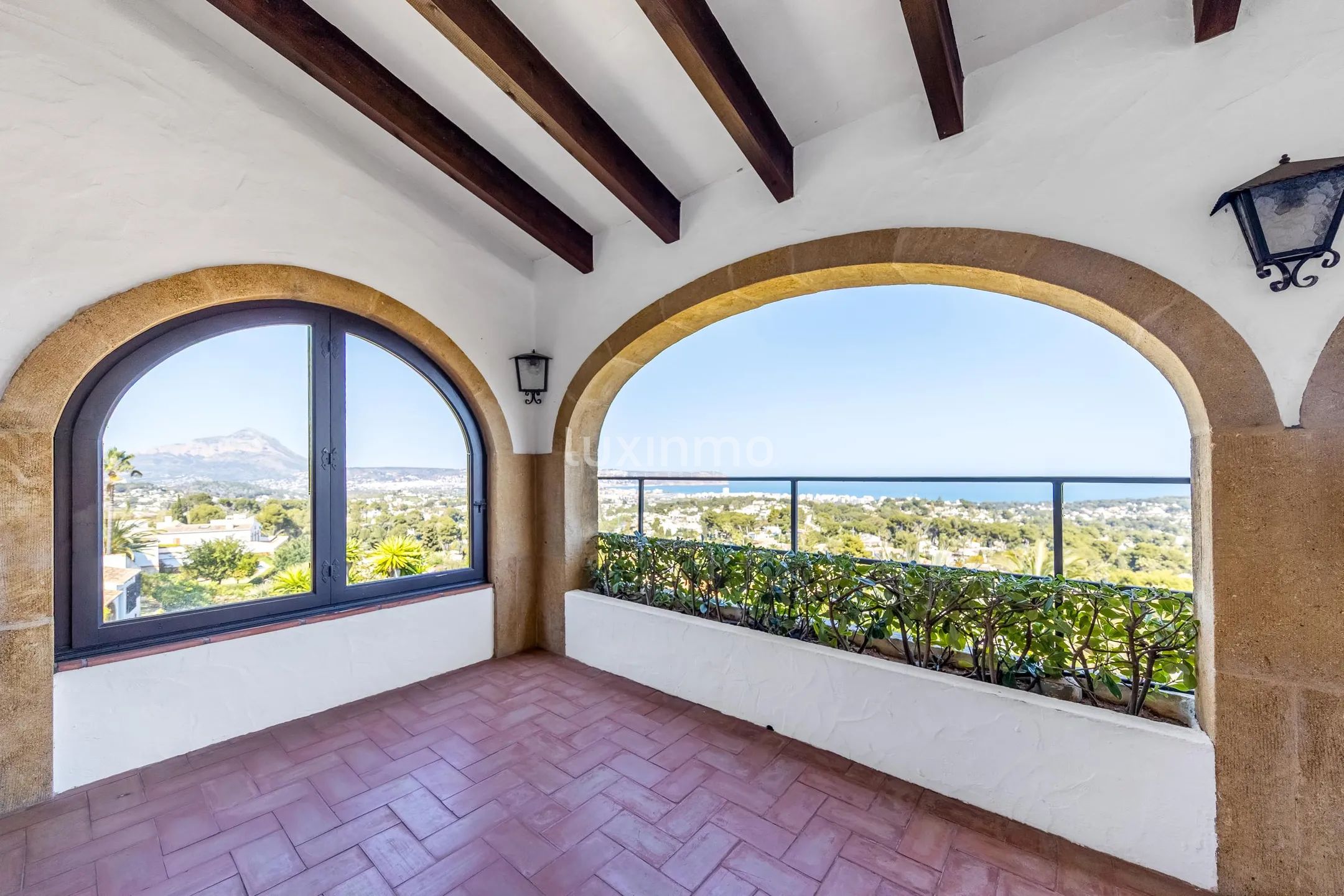 Средиземноморская вилла в Хавее с видом на море — photo 12