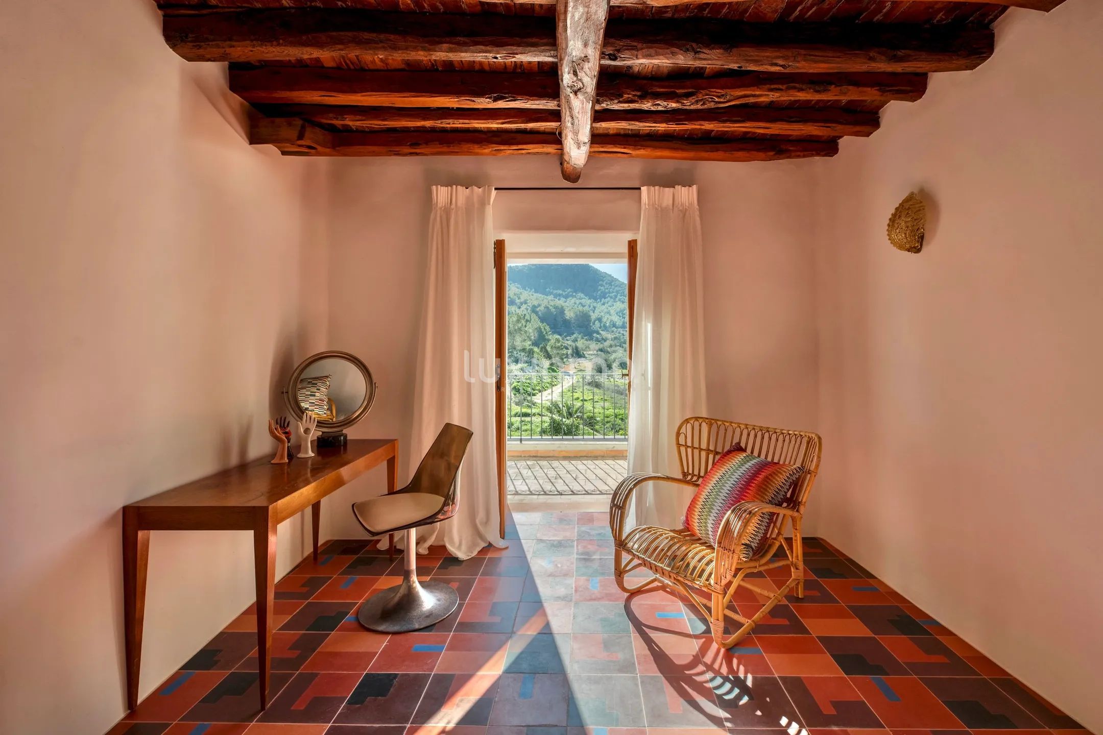 Finca Can Jurat - en privat eiendom med tidløs eleganse på Ibiza — photo 16