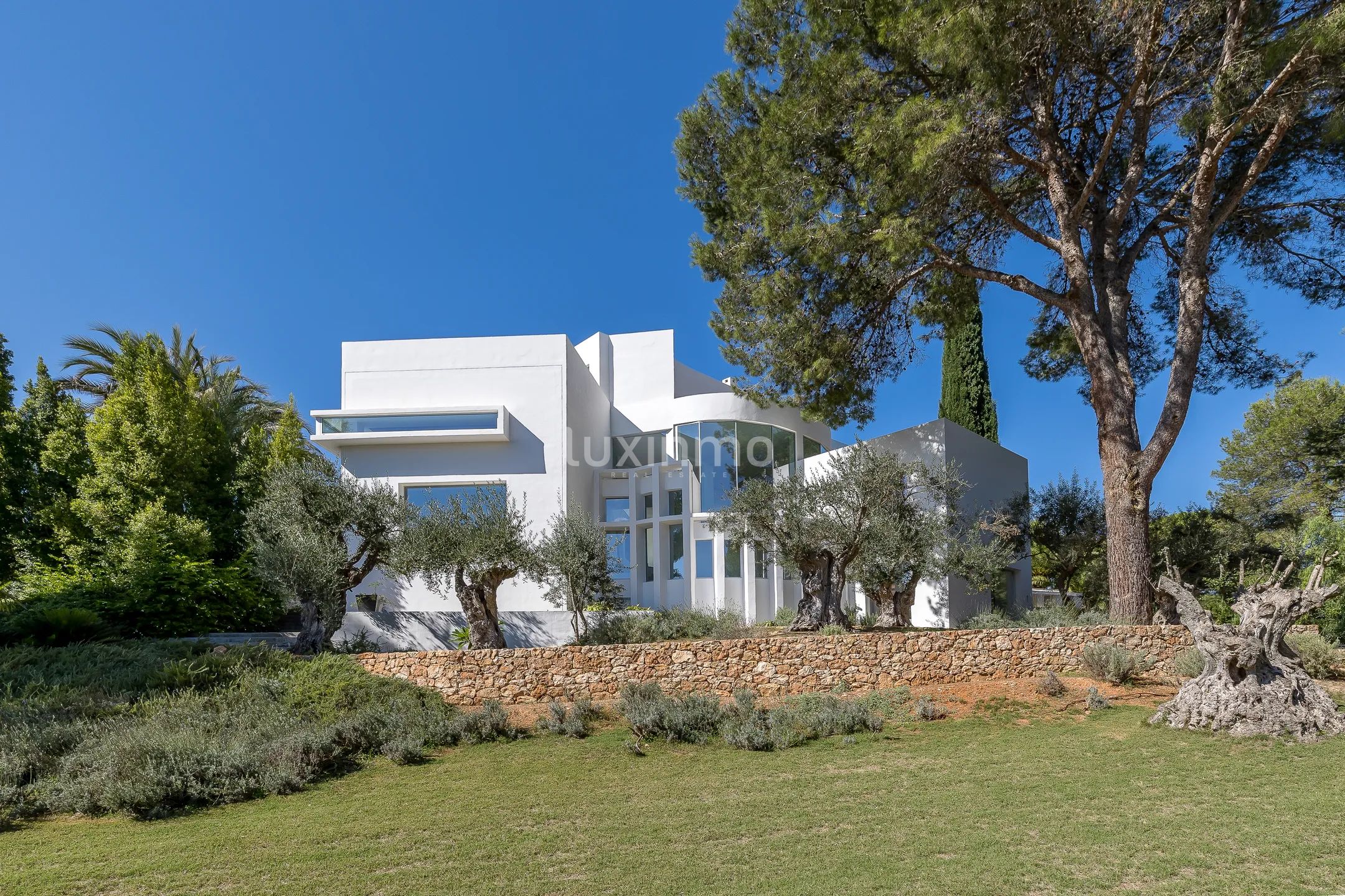 Villa Elysia - contemporary serenity near Santa Gertrudis — photo 37