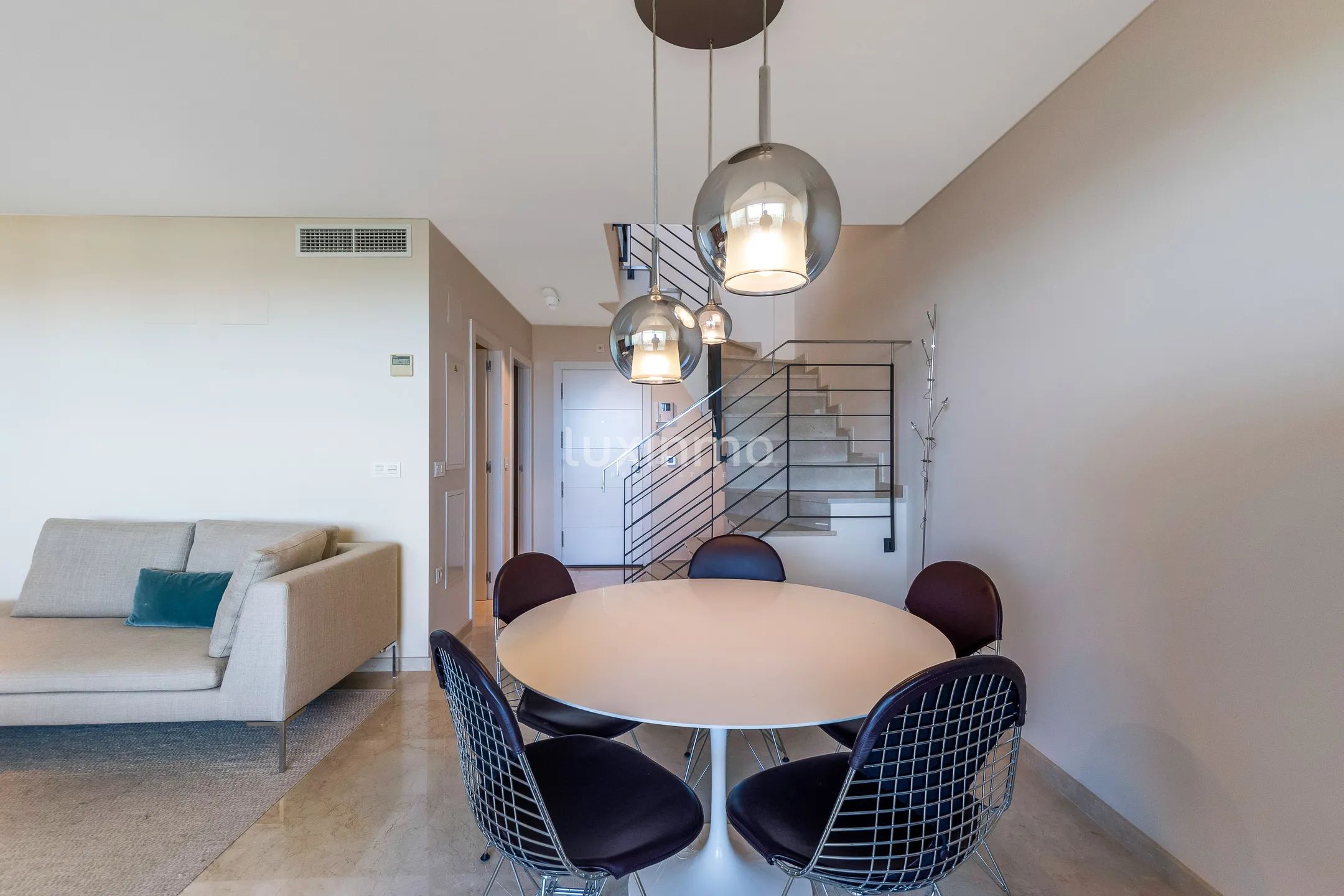 Śródziemnomorski dupleks z widokiem na morze w Sierra Cortina — photo 9