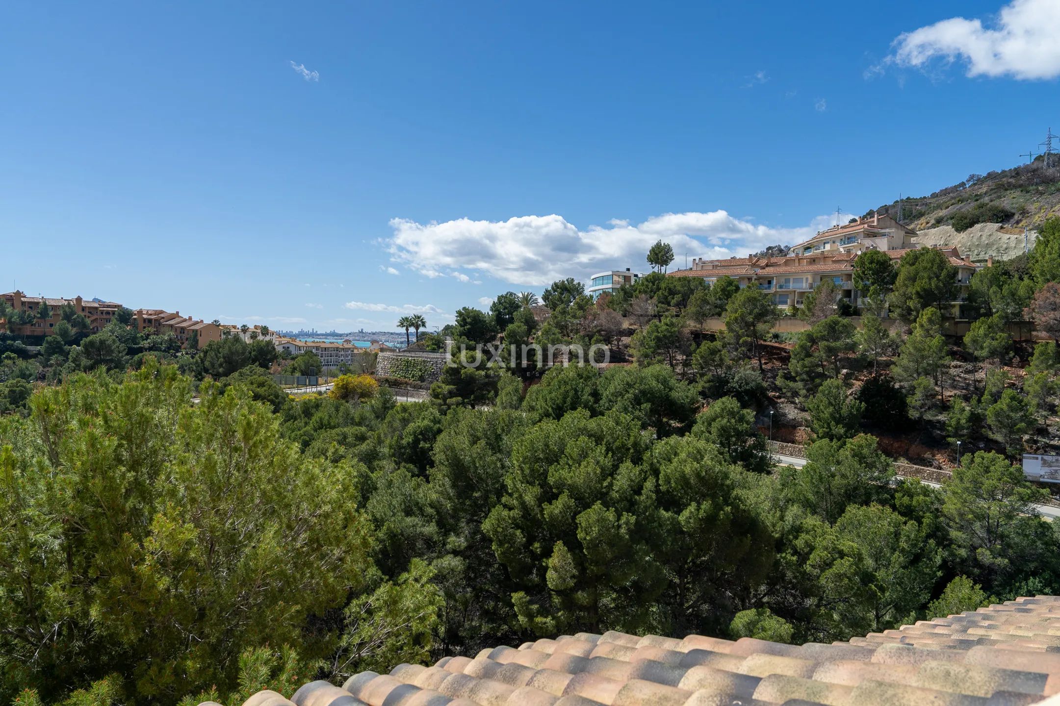 Terraced 3-bedroom house with sea views in Zona de Mascarat — photo 37