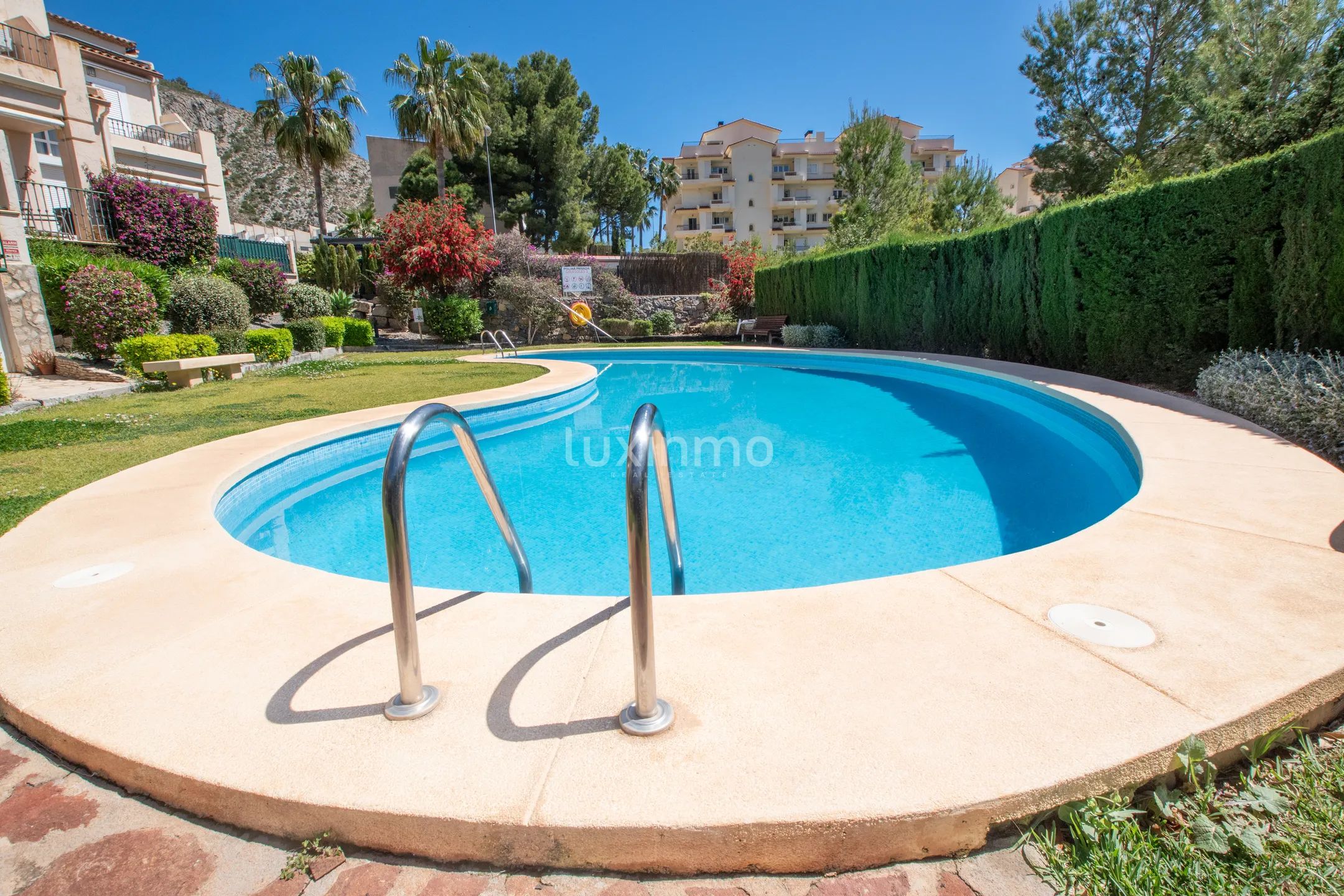 Terraced 3-bedroom house with sea views in Zona de Mascarat — photo 35