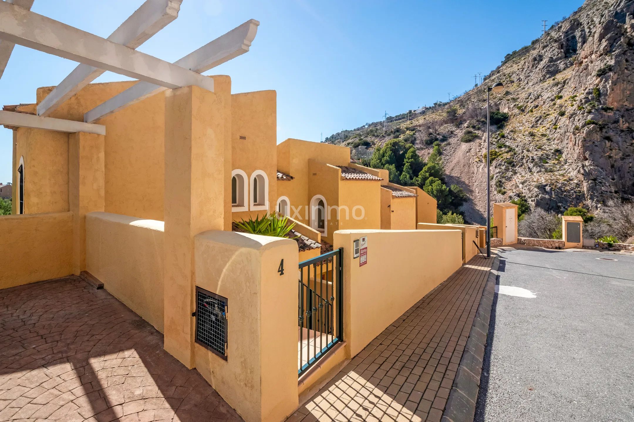 Rijtjeshuis met 3 slaapkamers en uitzicht op zee in Zona de Mascarat