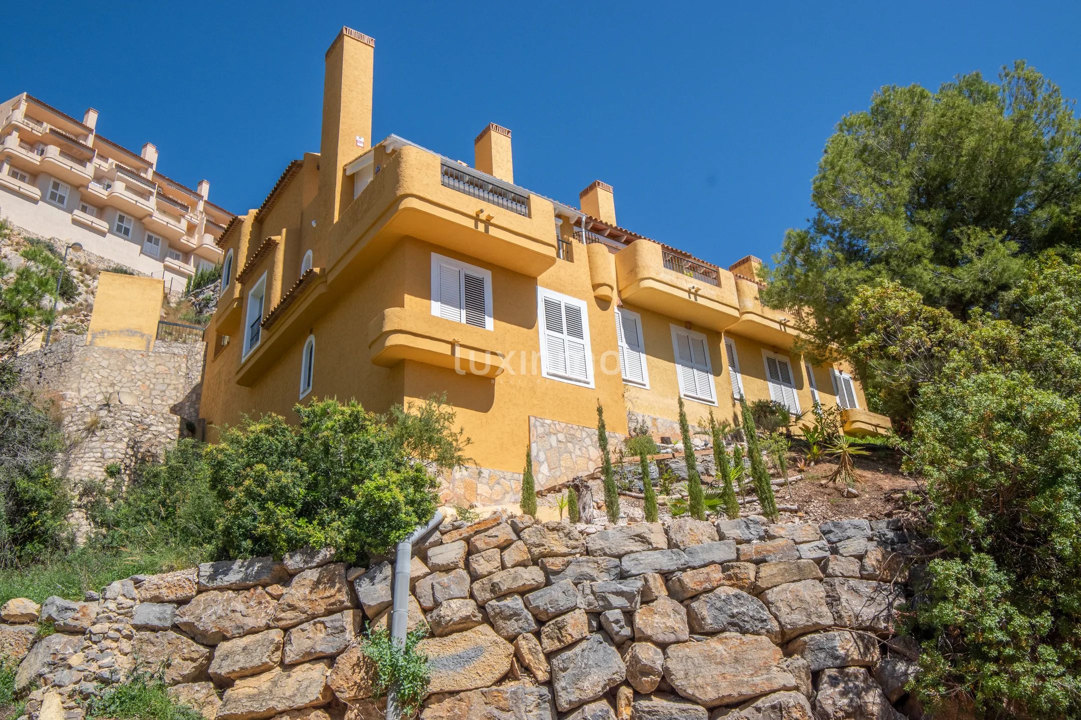 Terraced 3-bedroom house with sea views in Zona de Mascarat — photo 33