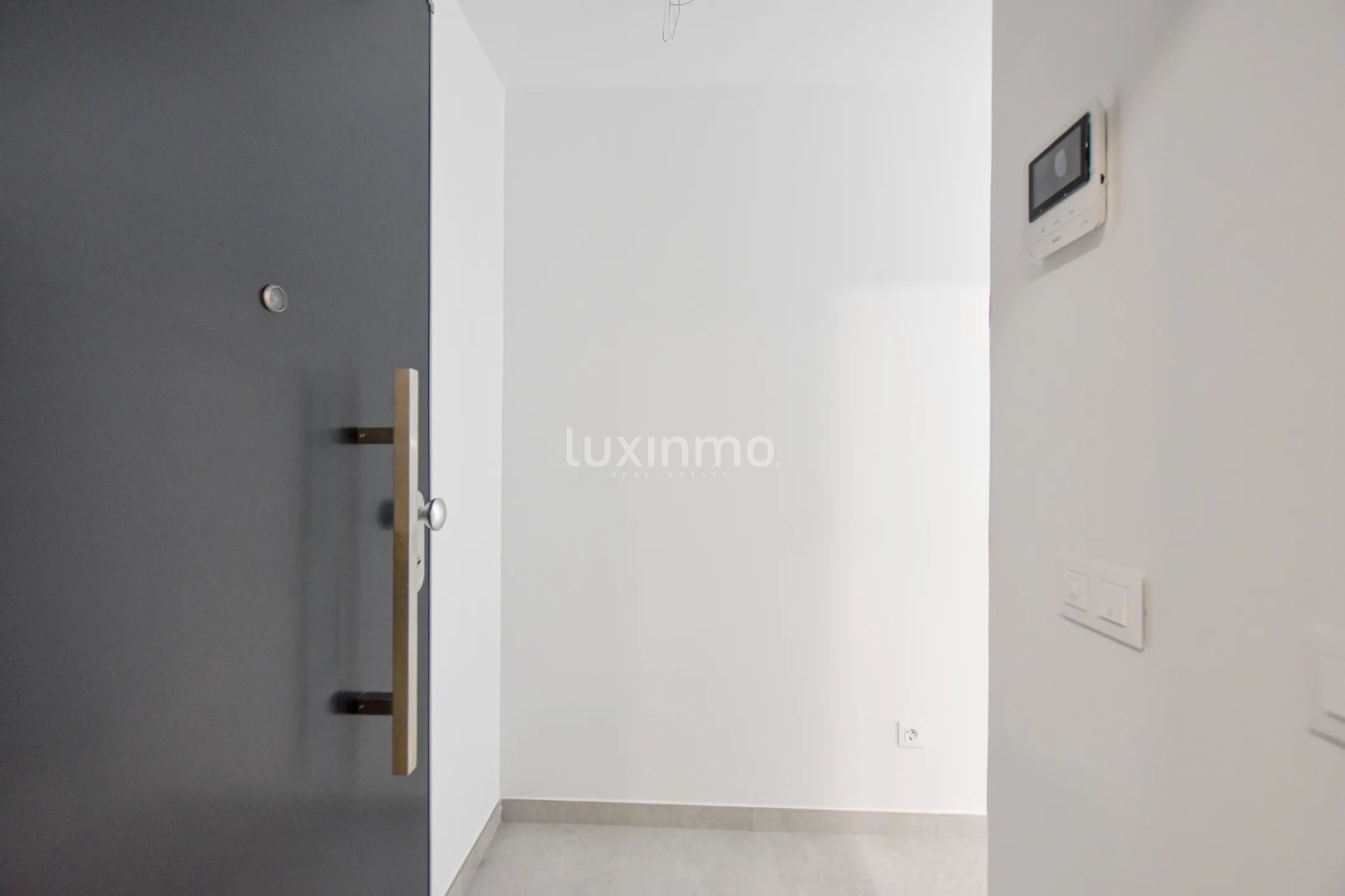 Modern flat with panoramic views and sea views for rent in Calpe — photo 3