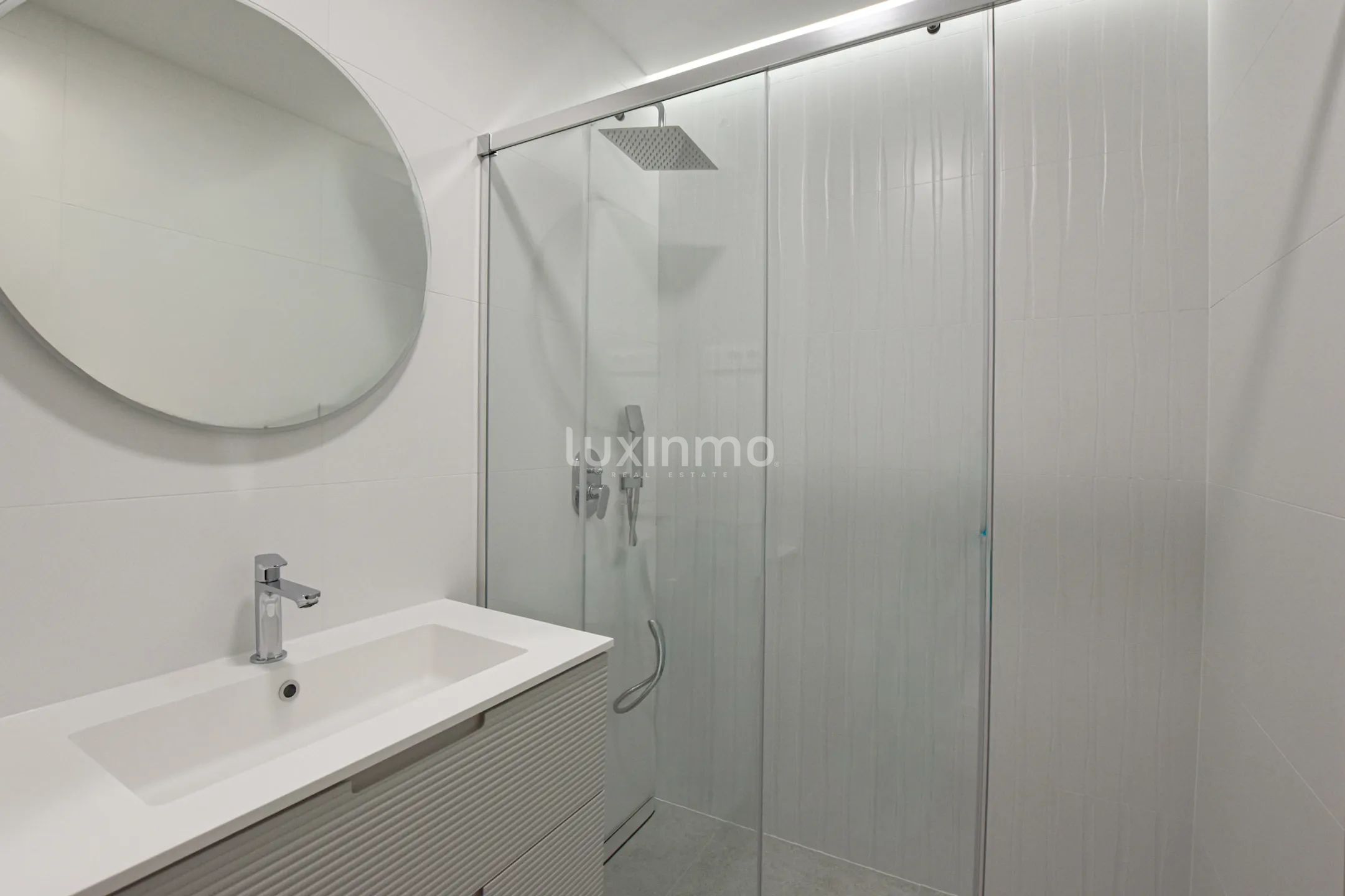 Modern flat with panoramic views and sea views for rent in Calpe — photo 15