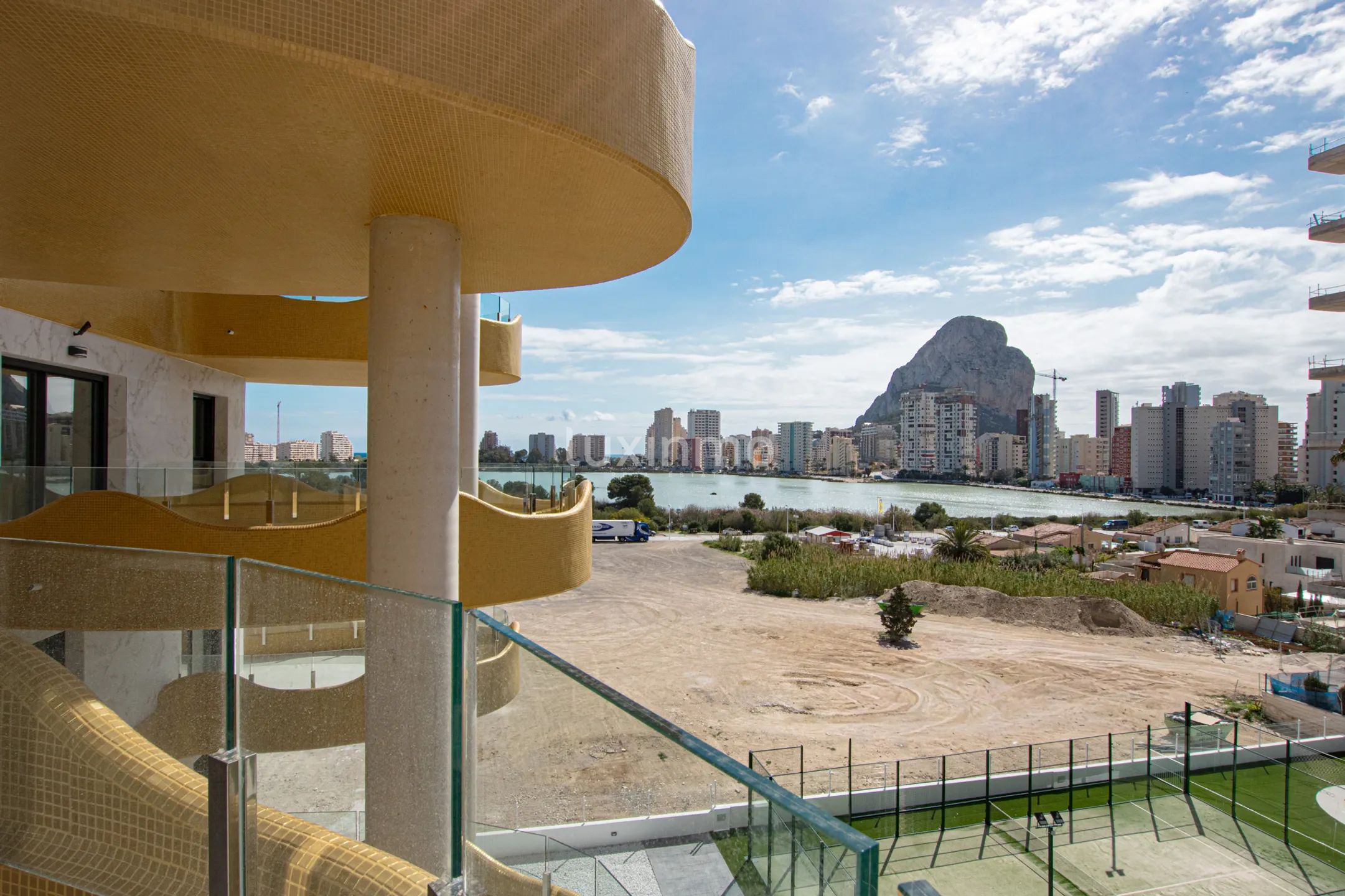 Appartement moderne avec vue panoramique et vue sur la mer à louer à Calpe