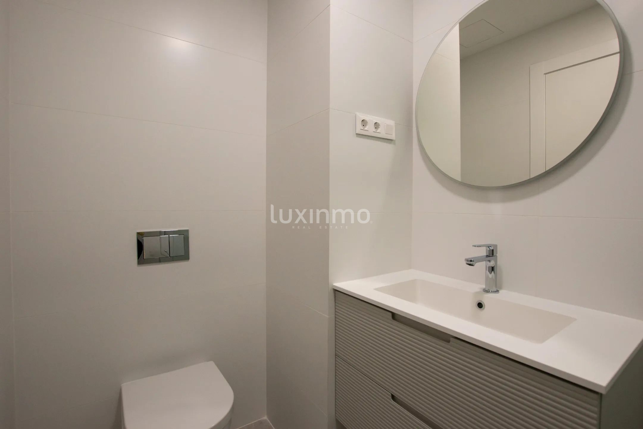 Modern flat with panoramic views and sea views for rent in Calpe — photo 16