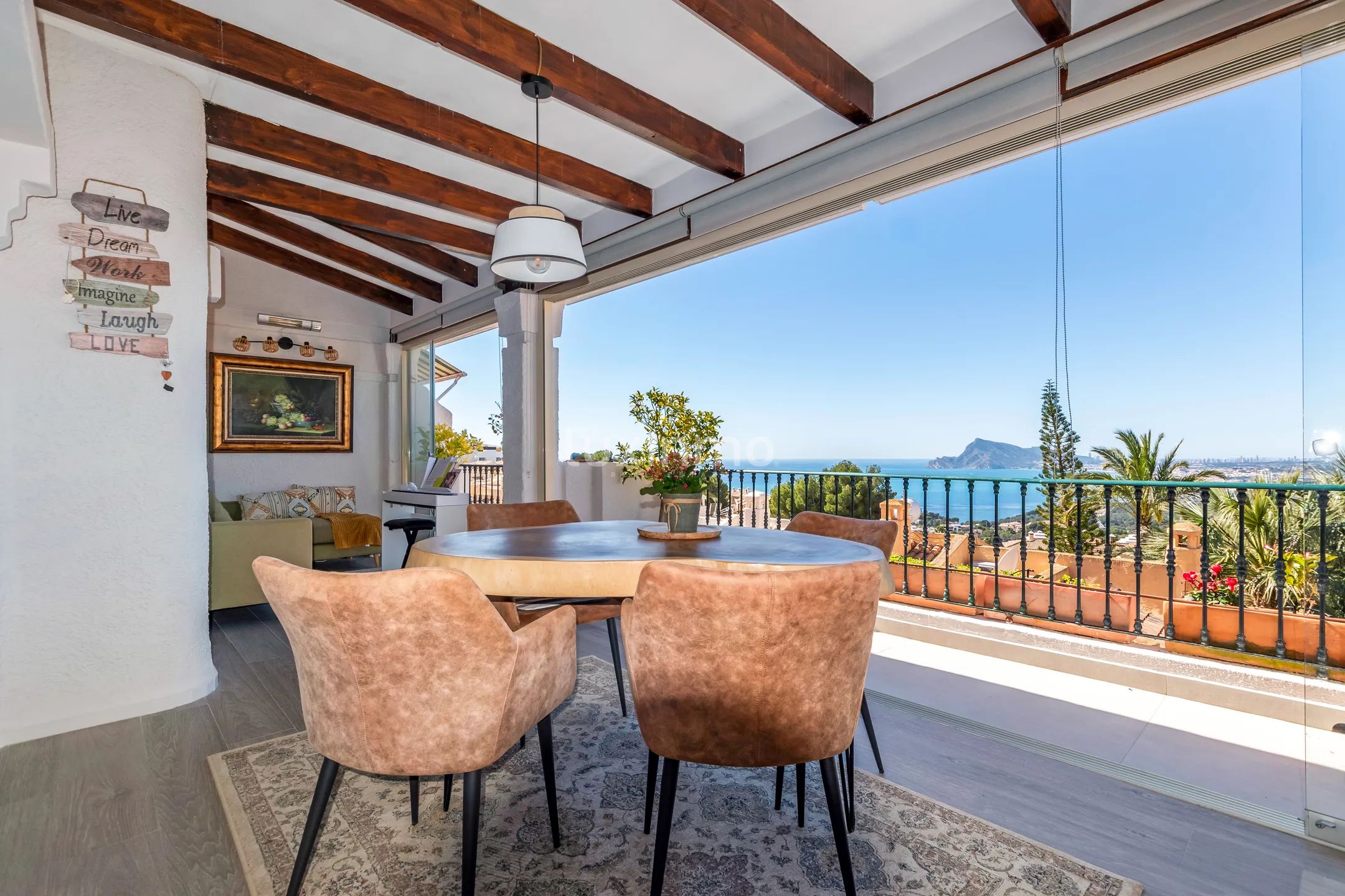 Rekkehus med vakker havutsikt til salgs i Altea Hills