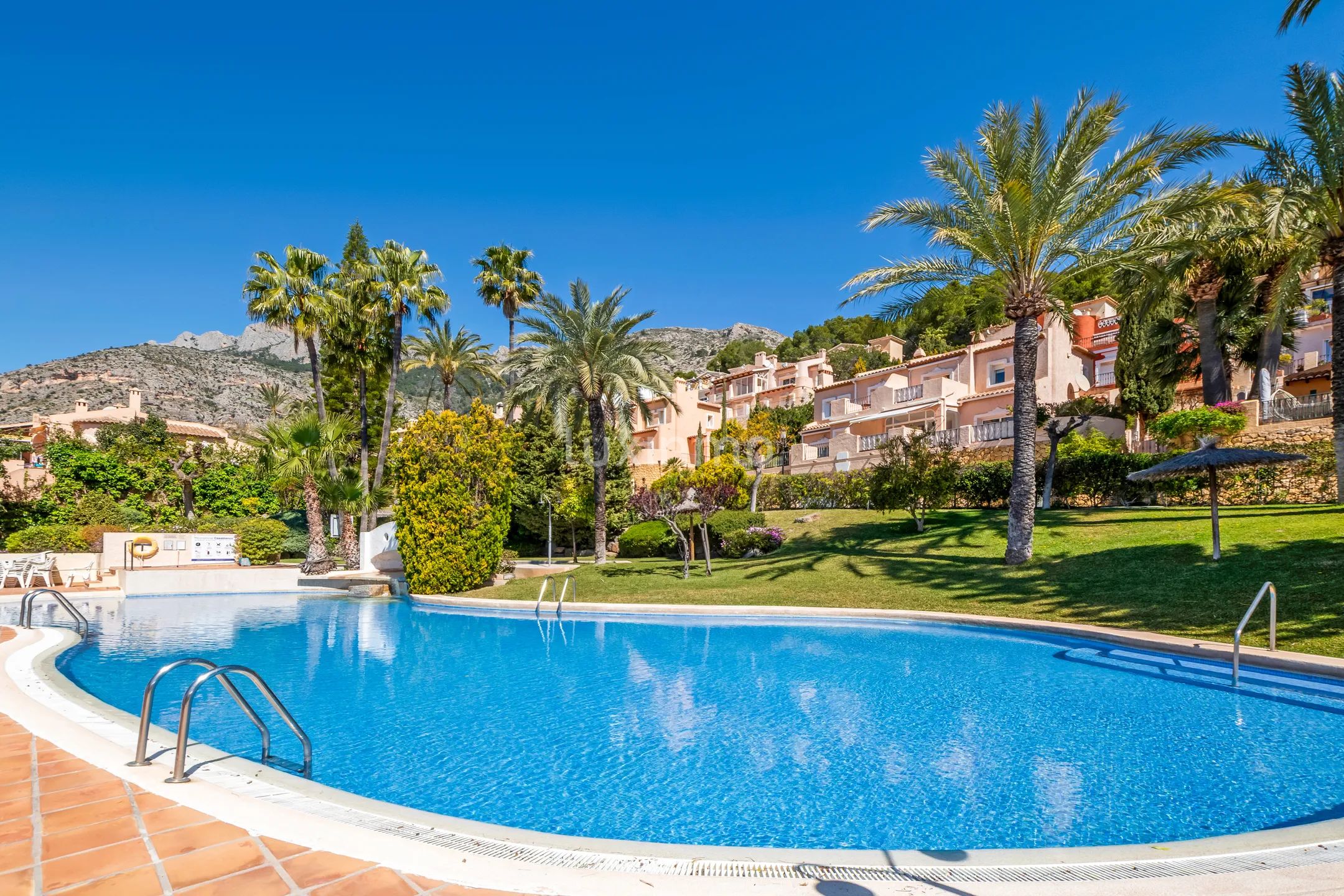 Townhouse with beautiful sea views for sale in Altea Hills — photo 25