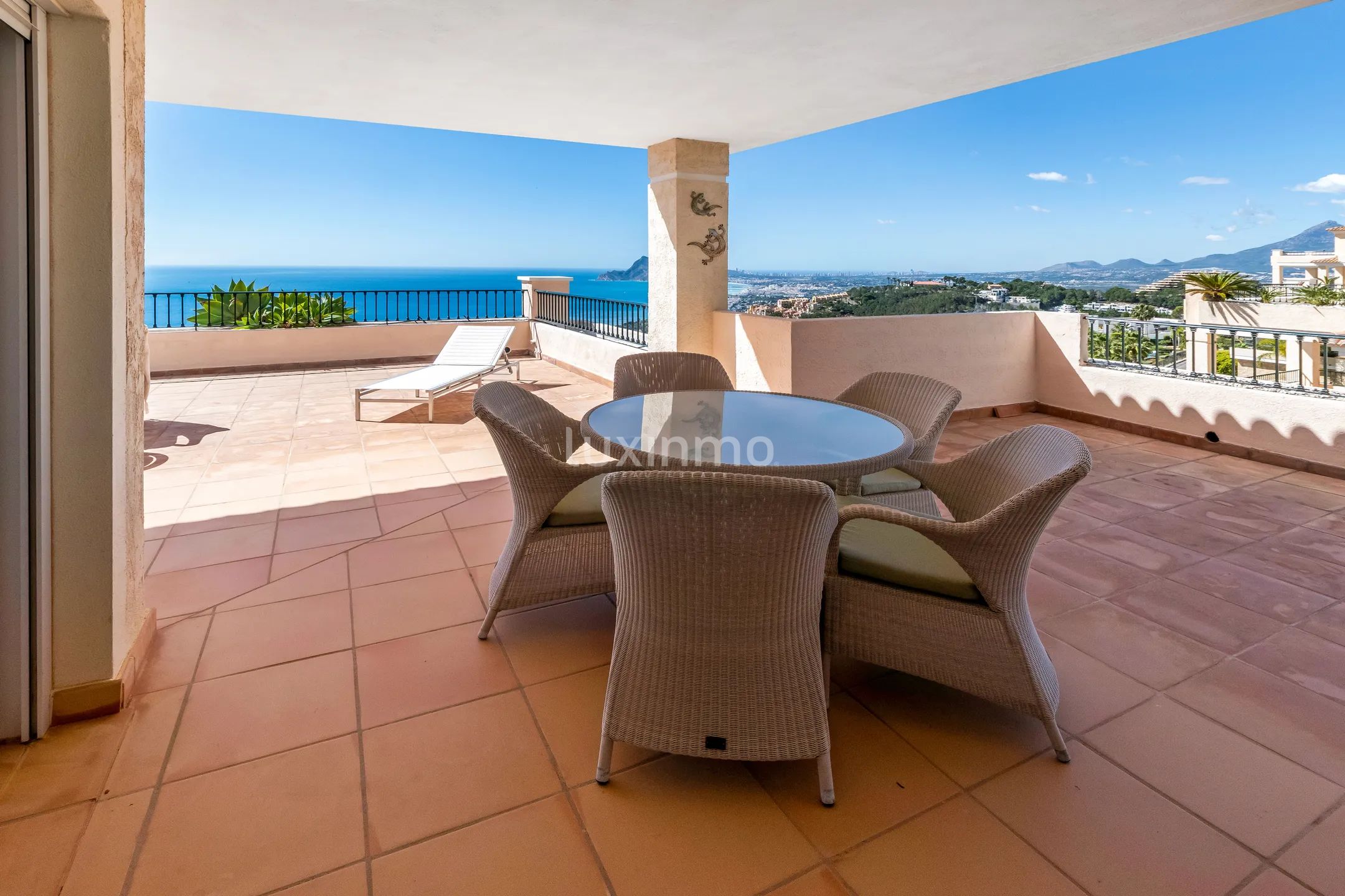 Modern penthouse with panoramic sea views in Altea Hills — photo 5
