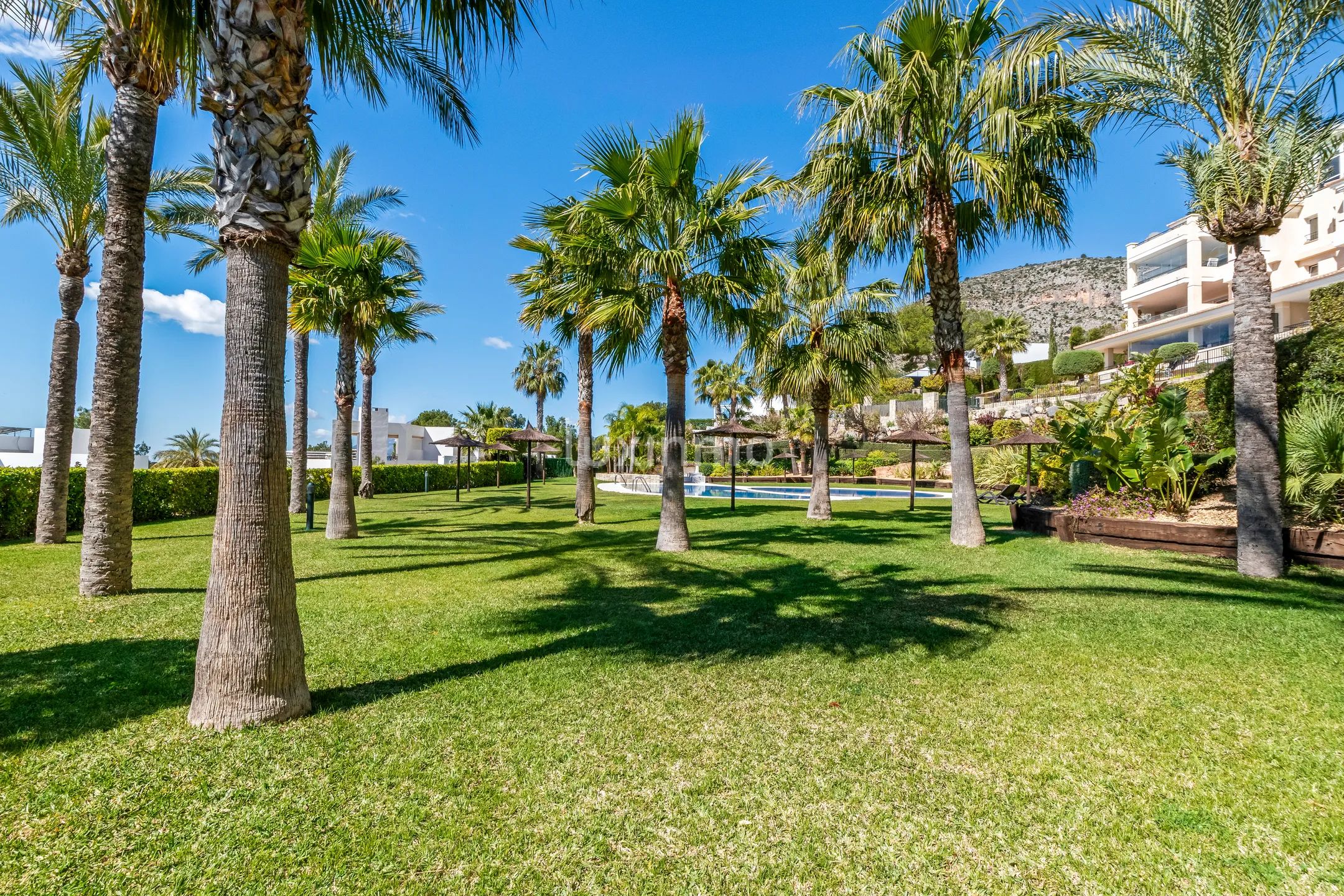 Modern takvåning med panoramautsikt över havet i Altea Hills — photo 30