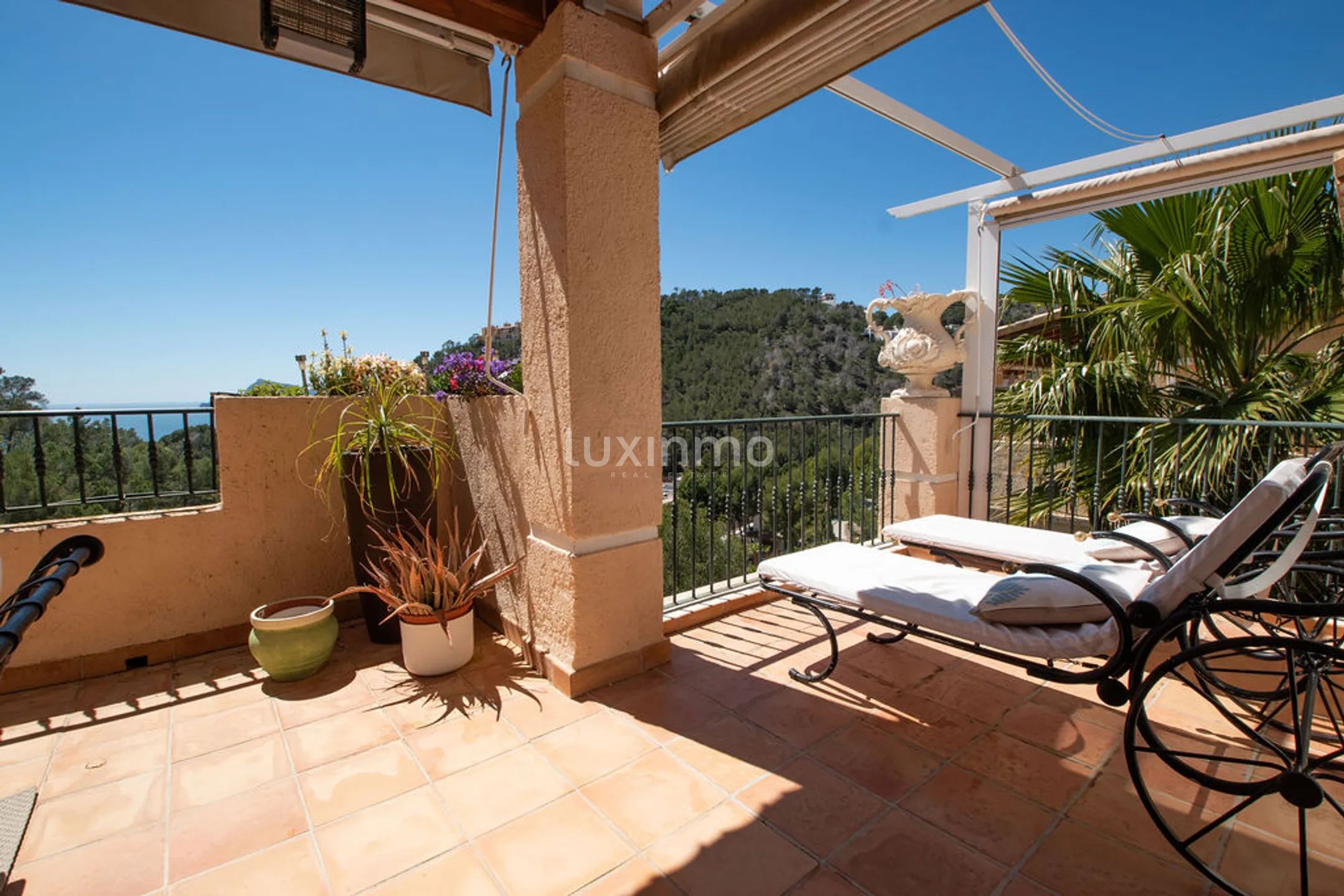Mediterranean-style villa with private pool and sea views in Altea Hills — photo 9