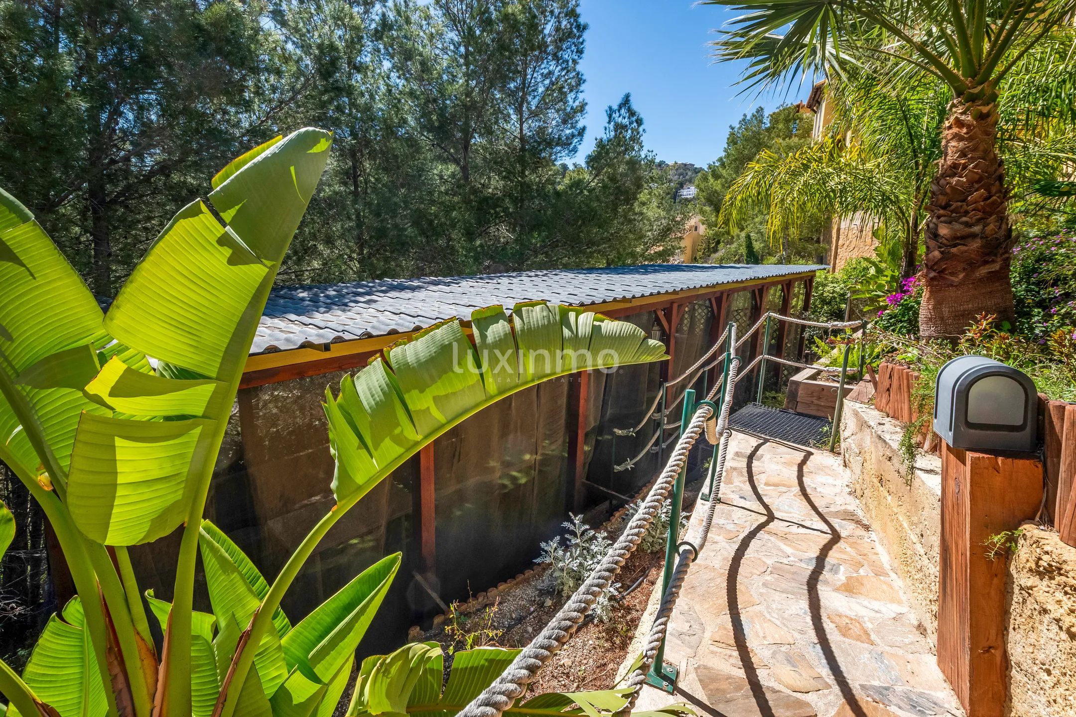 Mediterranean-style villa with private pool and sea views in Altea Hills — photo 29