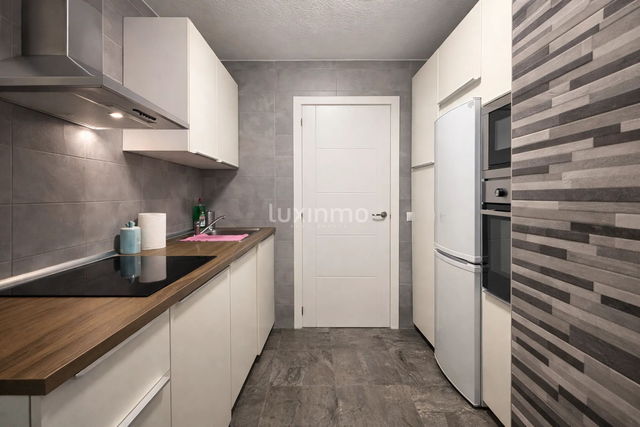 Three-bedroom flat with tourist licence