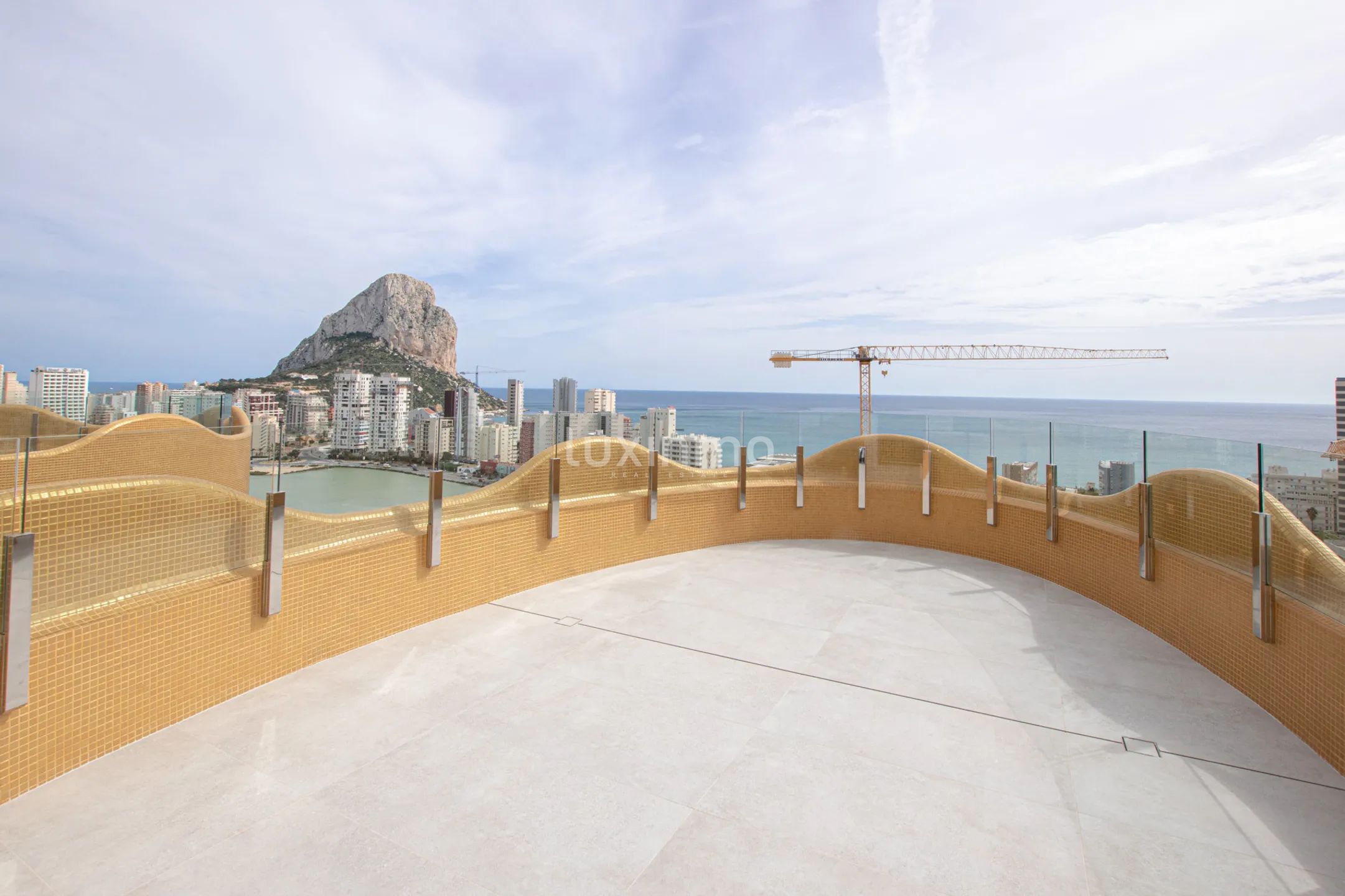 Exclusive luxury penthouse with private pool and panoramic sea views for rent Calpe — photo 2