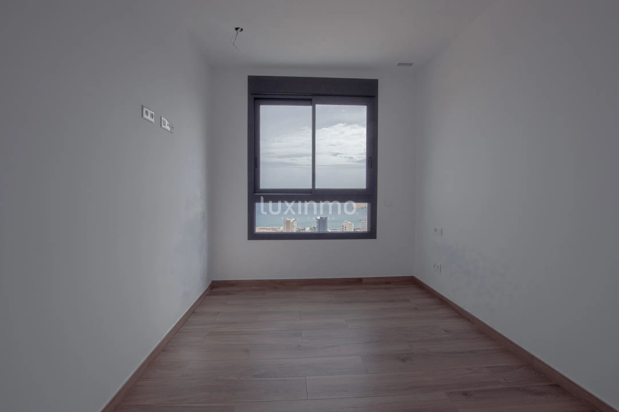 Exclusive luxury penthouse with private pool and panoramic sea views for rent Calpe — photo 14