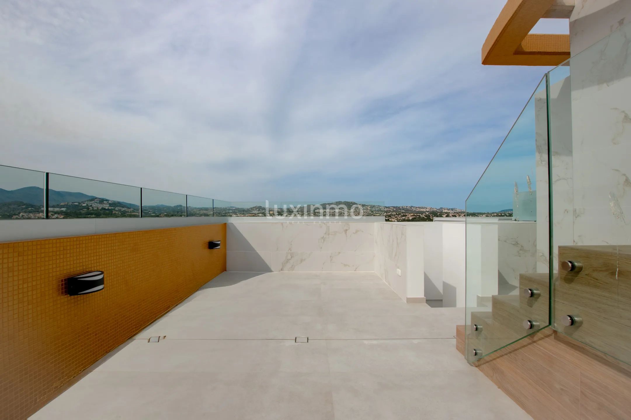 Exclusive luxury penthouse with private pool and panoramic sea views for rent Calpe — photo 22