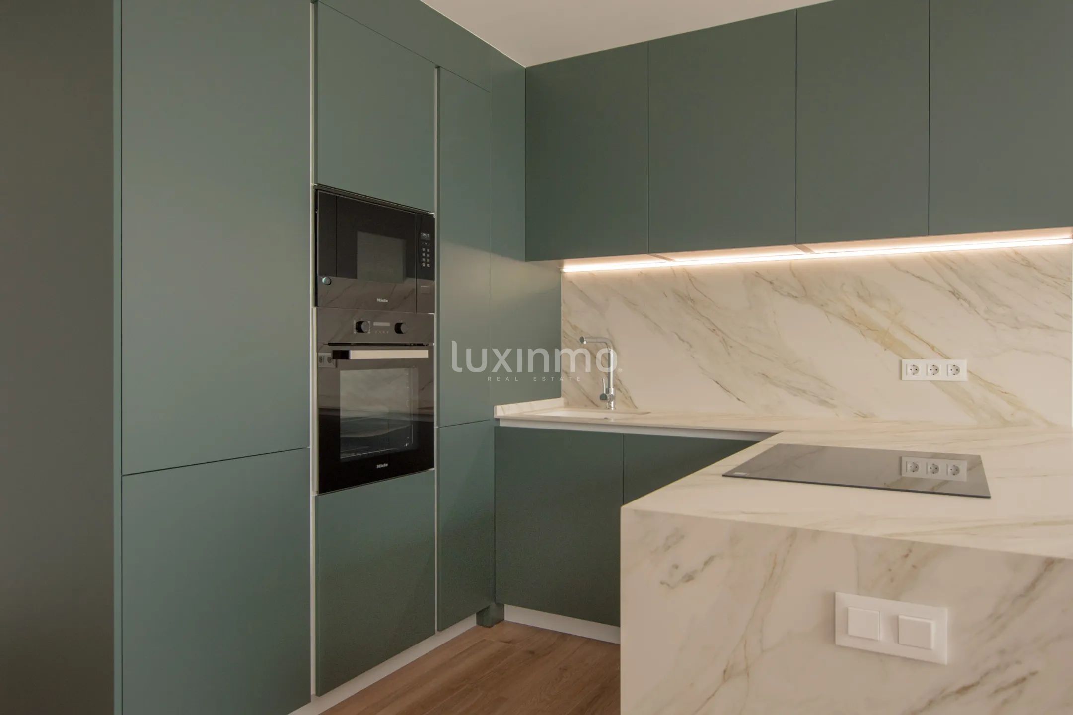 Эксклюзивный пентхаус класса люкс с частным бассейном и панорамным видом на море в аренду в Кальпе — photo 8