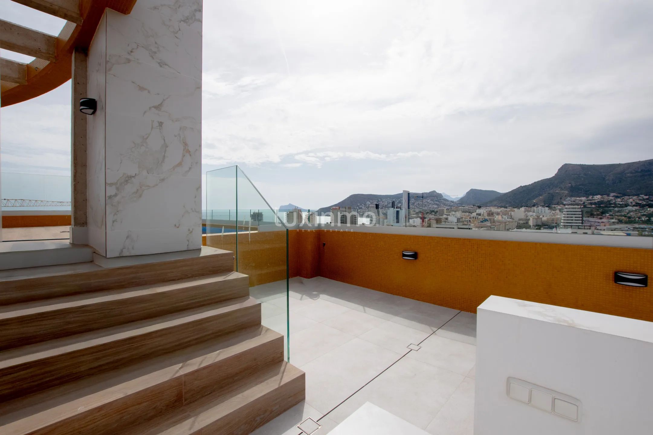 Exclusive luxury penthouse with private pool and panoramic sea views for rent Calpe — photo 23