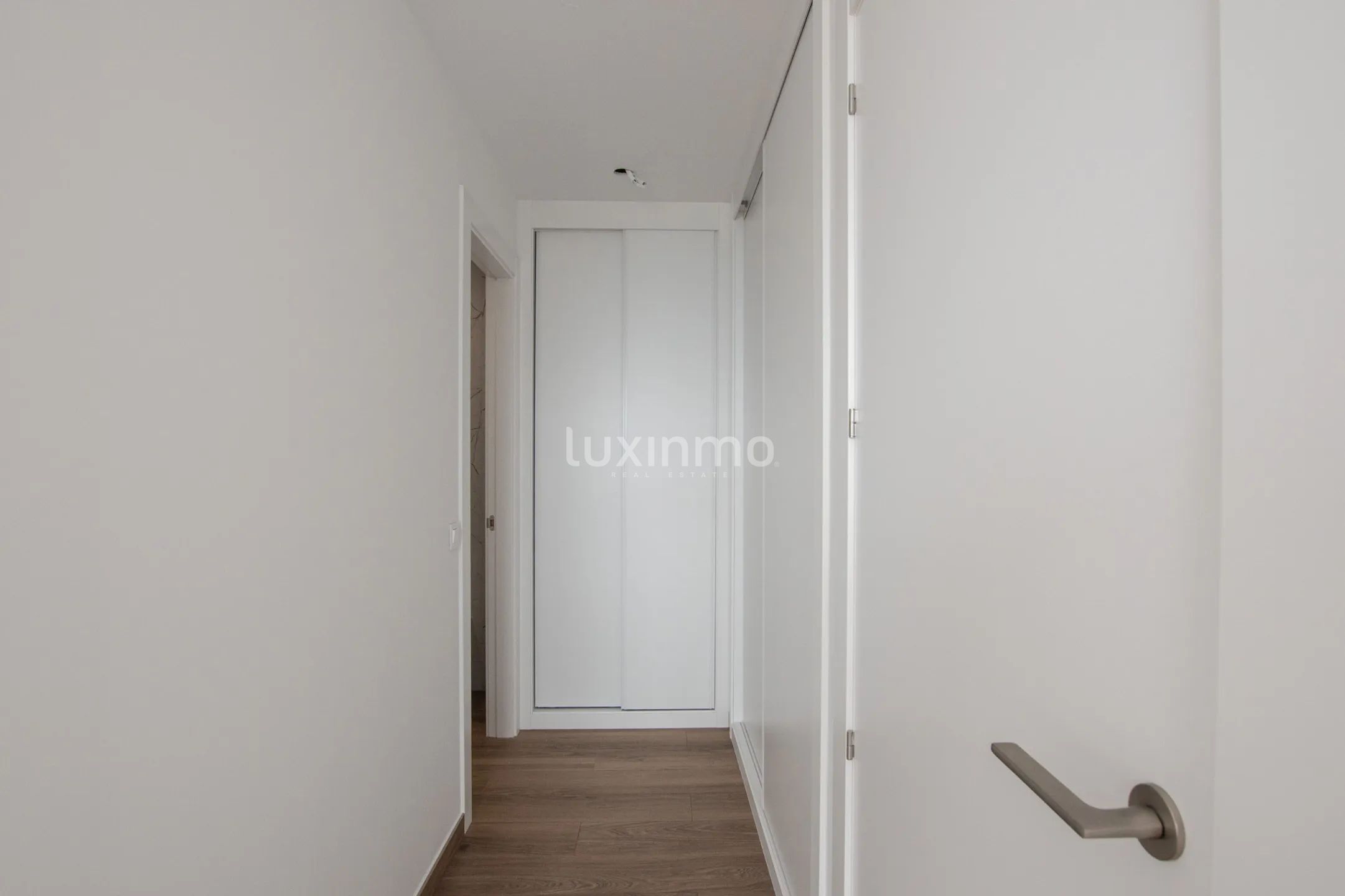 Exclusive luxury penthouse with private pool and panoramic sea views for rent Calpe — photo 12
