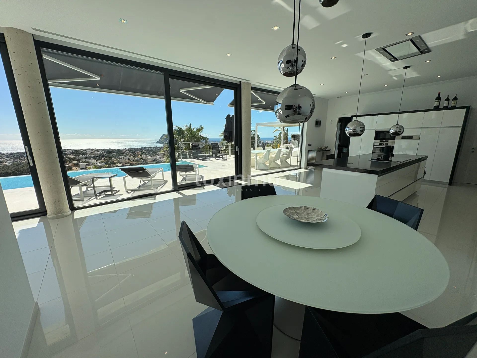 Luxury villa with panoramic sea views in Calpe — photo 13