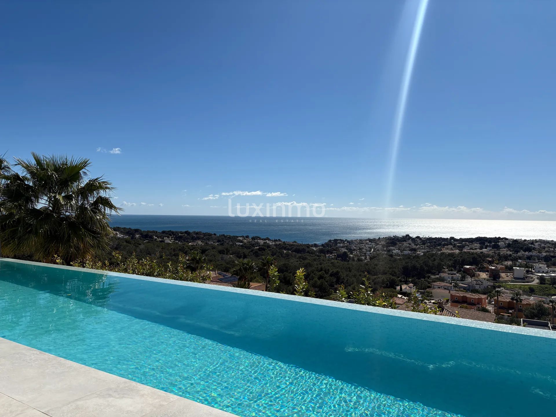 Luxury villa with panoramic sea views in Calpe — photo 2