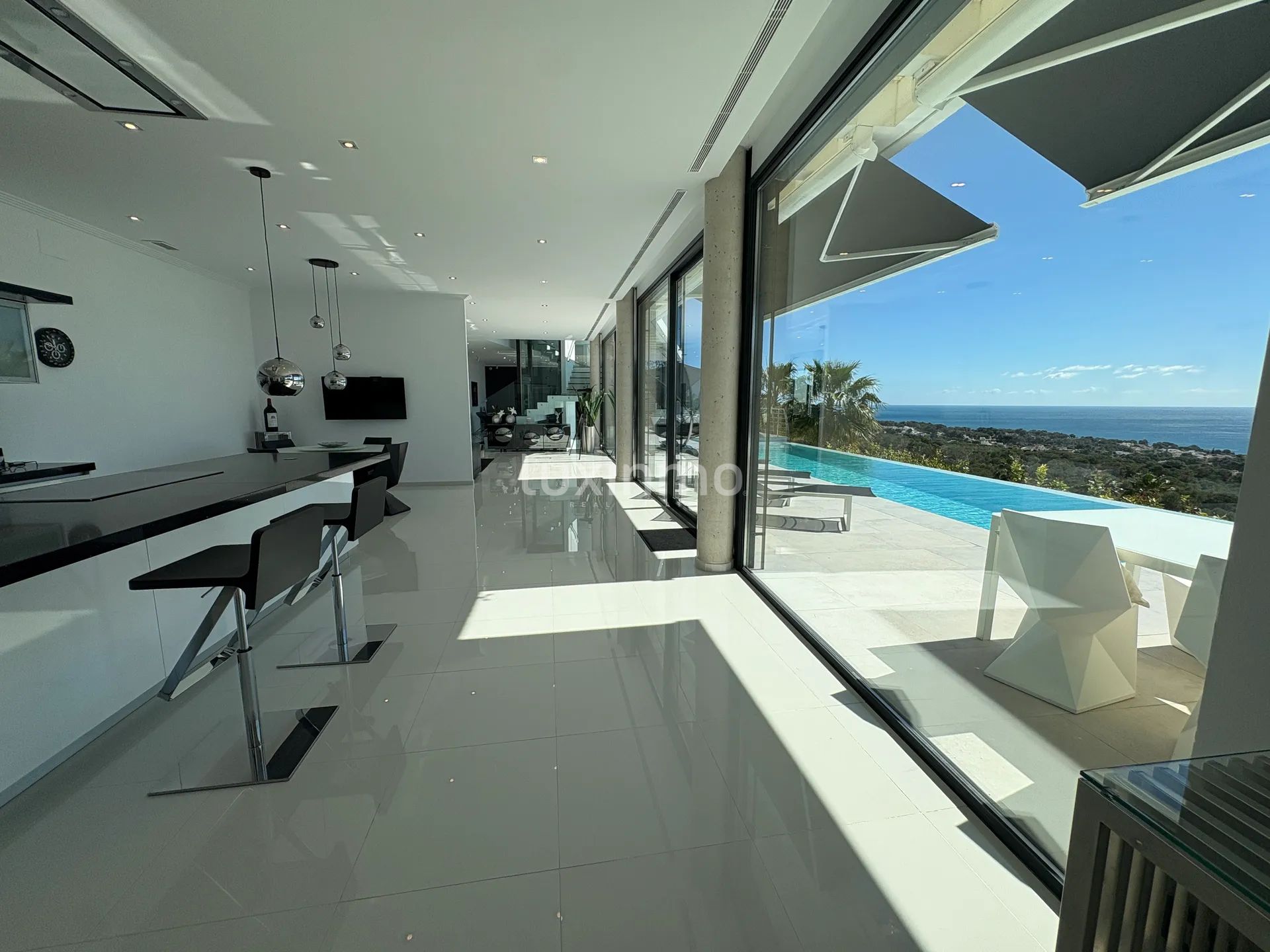 Luxury villa with panoramic sea views in Calpe — photo 12