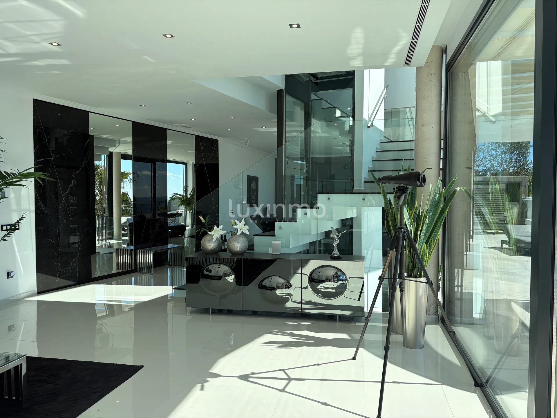 Luxury villa with panoramic sea views in Calpe — photo 9