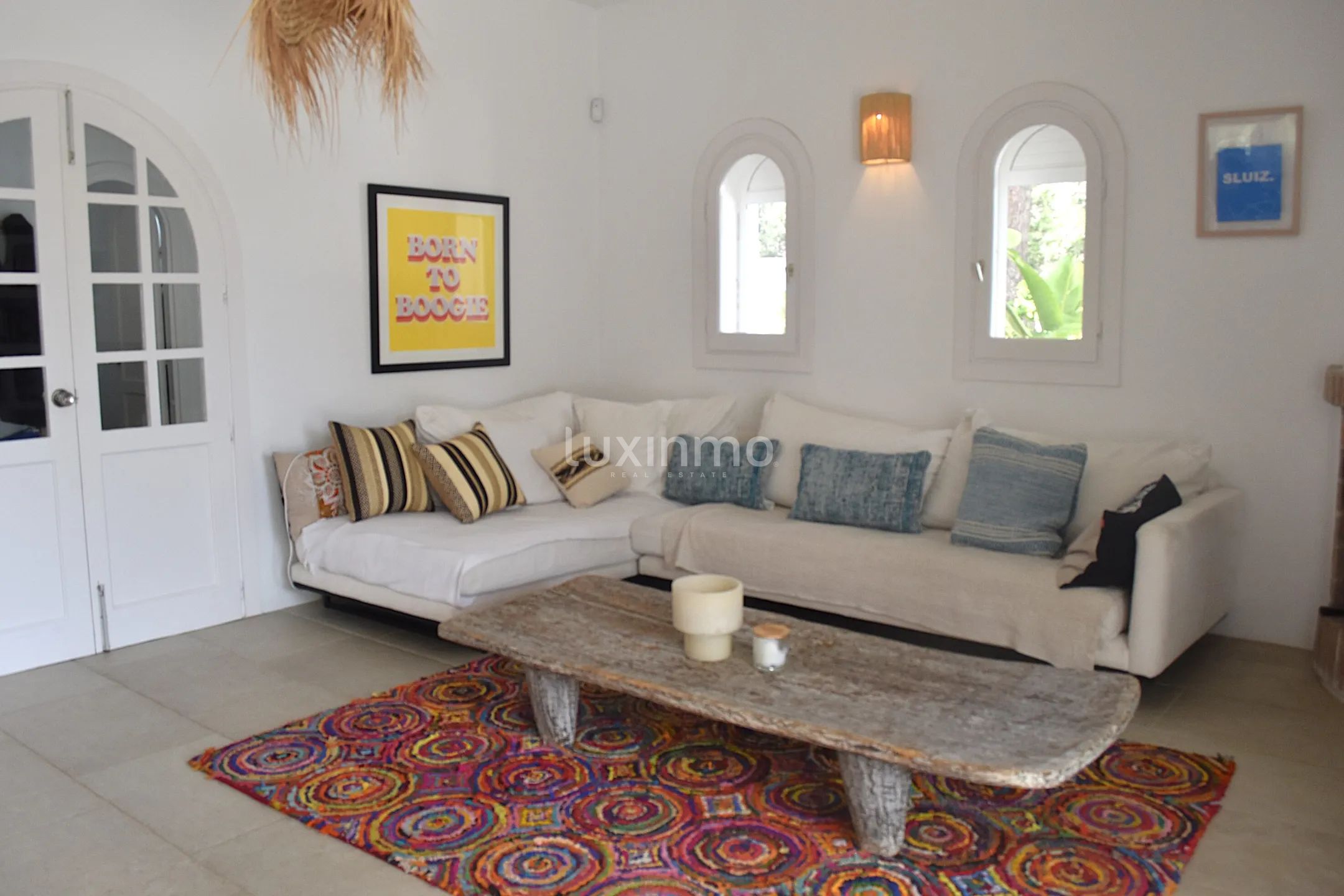 Charmante villa sur la côte sud-ouest avec vue lointaine sur la mer — photo 15