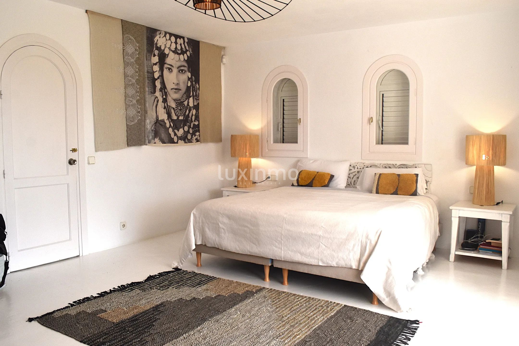 Charmante villa sur la côte sud-ouest avec vue lointaine sur la mer — photo 27